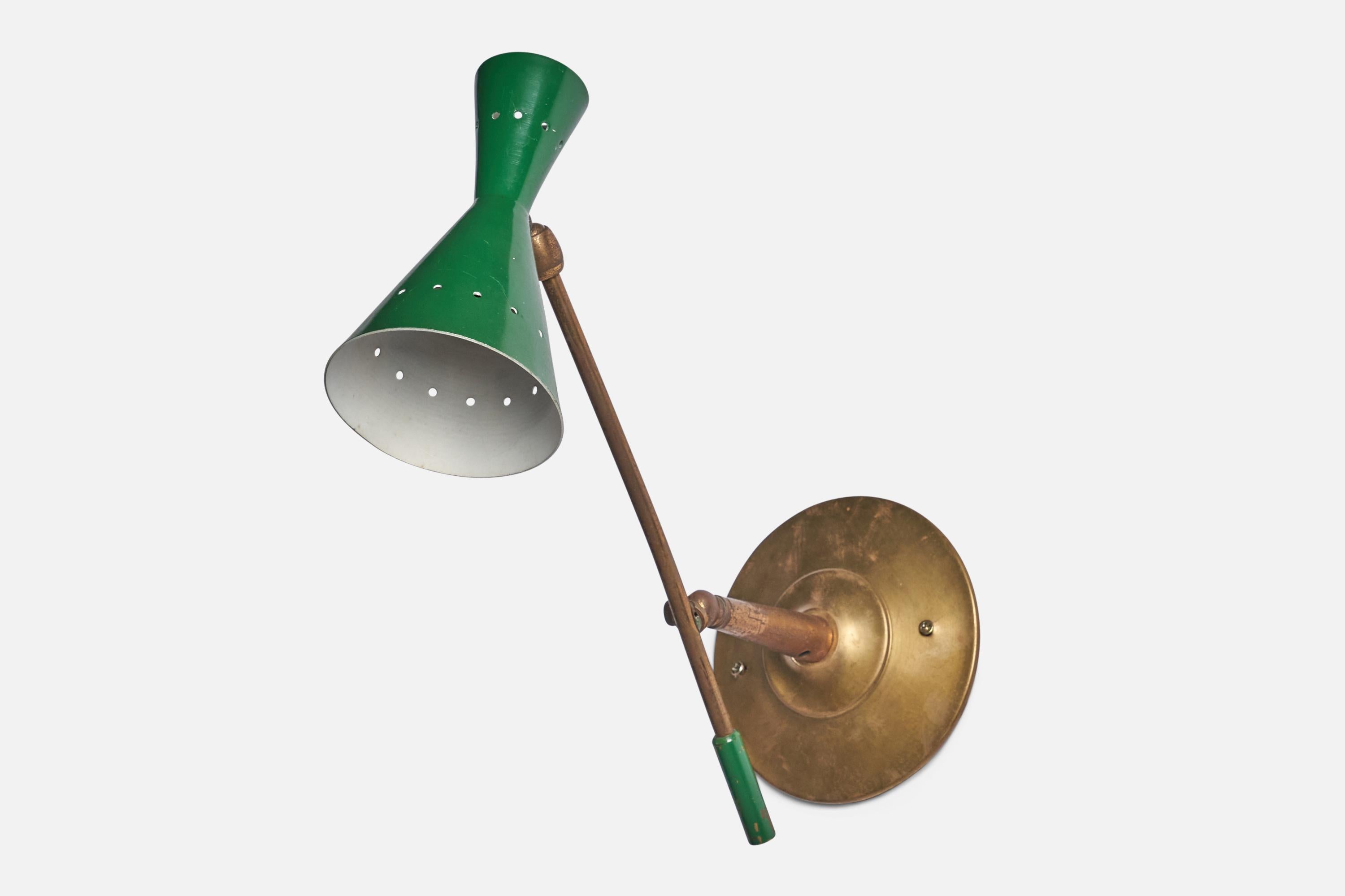 An adjustable brass and green-lacquered metal table lamp designed and produced in Italy, 1940s.

Overall Dimensions (inches): 11.25” H x 5” W x 13.25” D
Back Plate Dimensions (inches): 5” Diameter
Bulb Specifications: E-14 Bulb
Number of Sockets: 1
