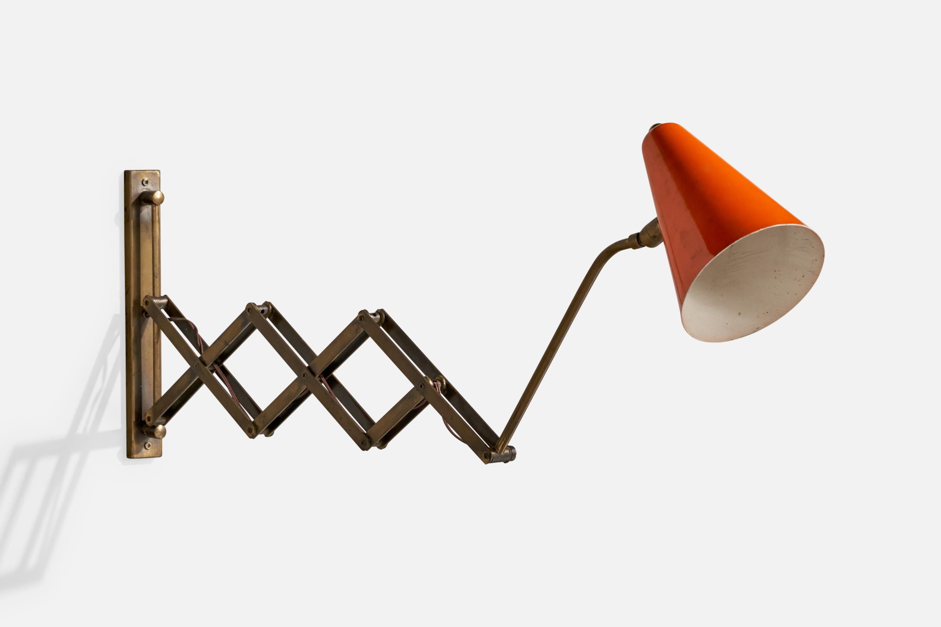 An adjustable brass and orange-lacquered metal wall light designed and produced in Italy, c. 1940s.

The brass extendable arm presents with moderate oxidation.

The metal shade presents with light scratching.

Overall Dimensions (Inches): 15” H x