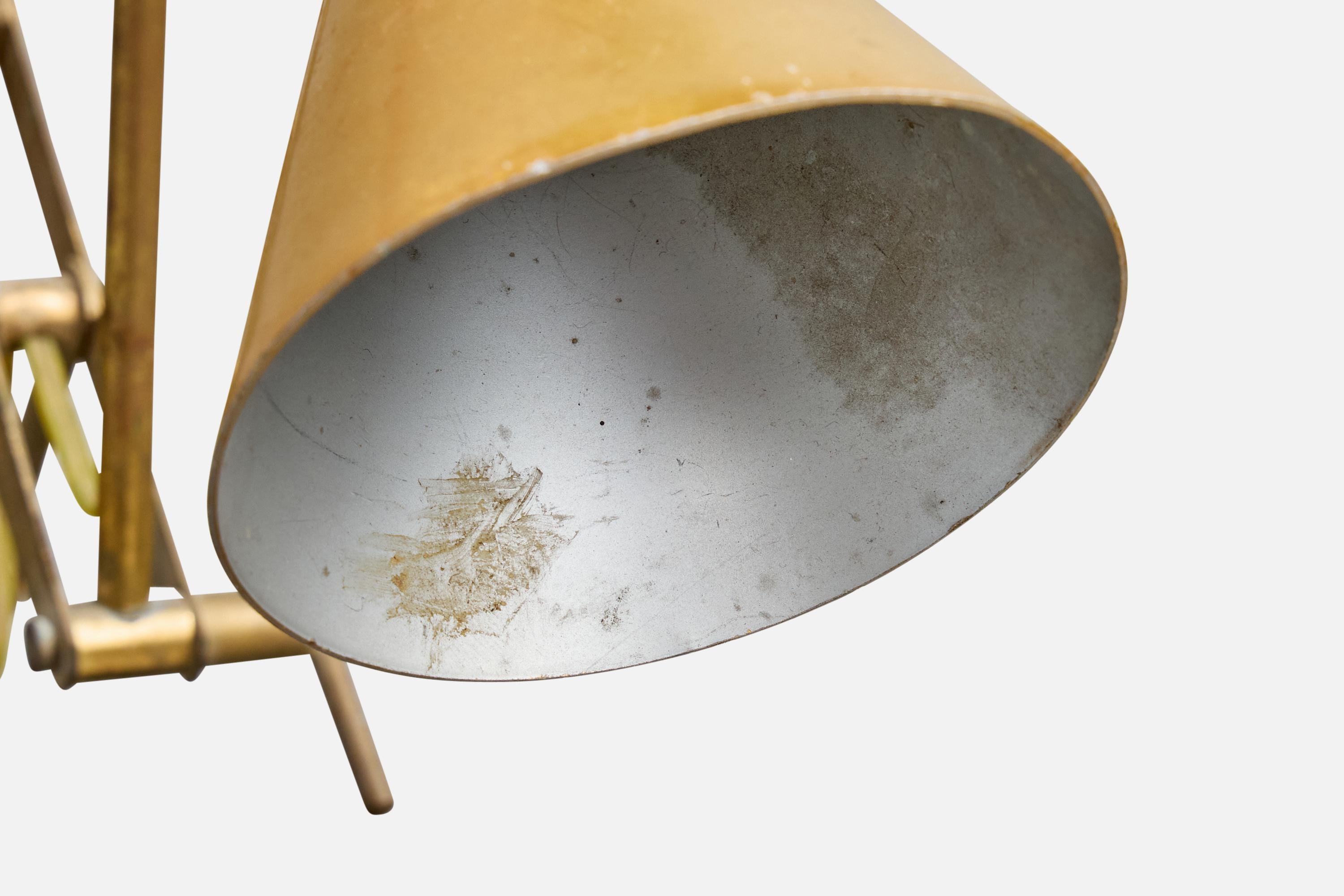 Mid-Century Modern Designer italien, applique murale, laiton, métal, Italie, années 1940 en vente