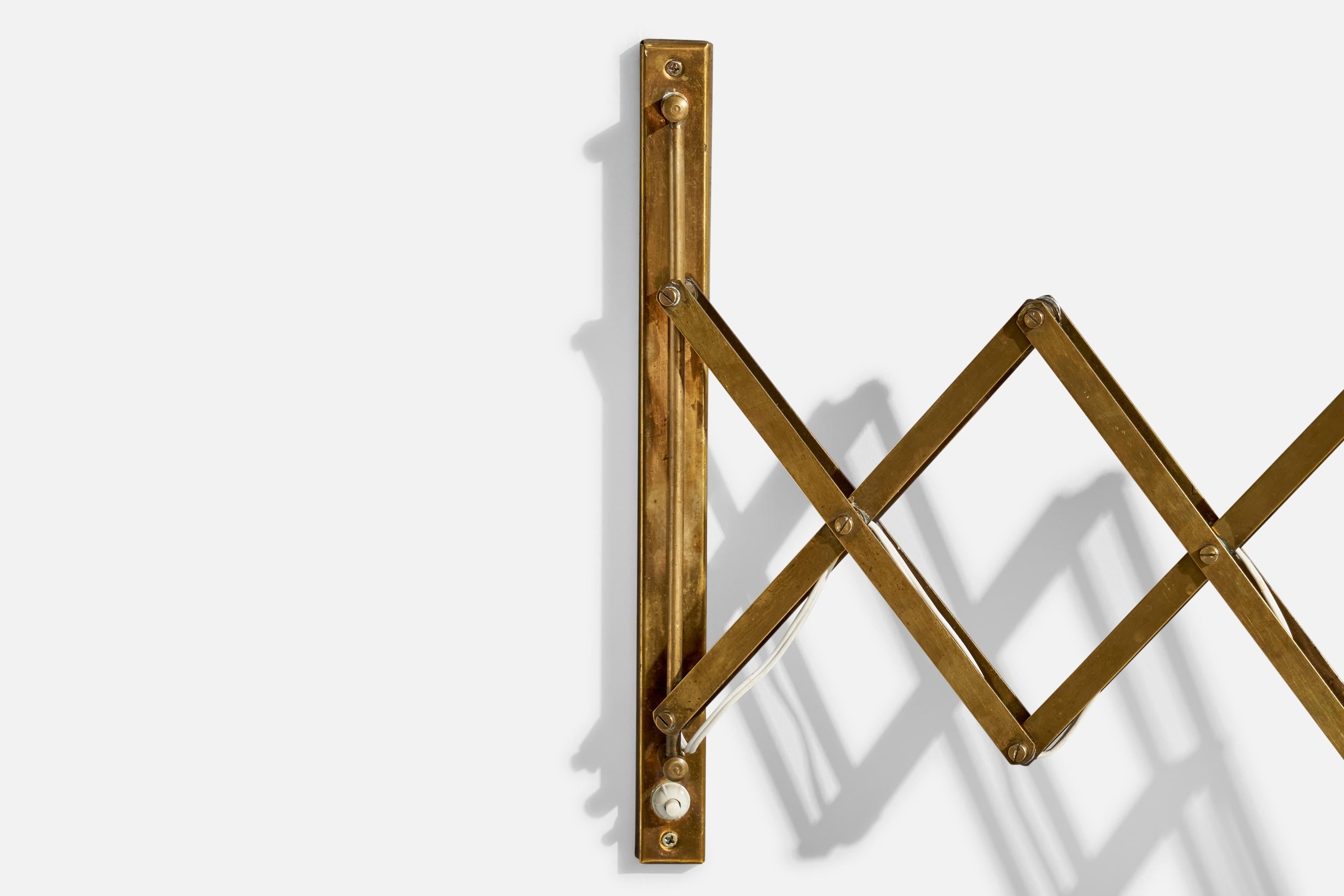 Italian Designer, Wall Light, Brass, Metal, Italy, 1940s 1