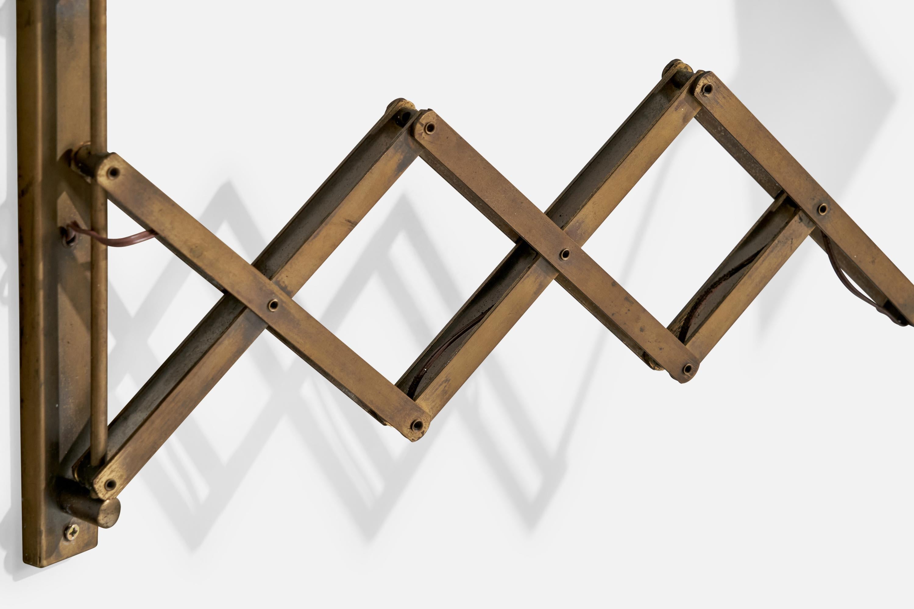 Italian Designer, Wall Light, Brass, Metal, Italy, 1940s 3