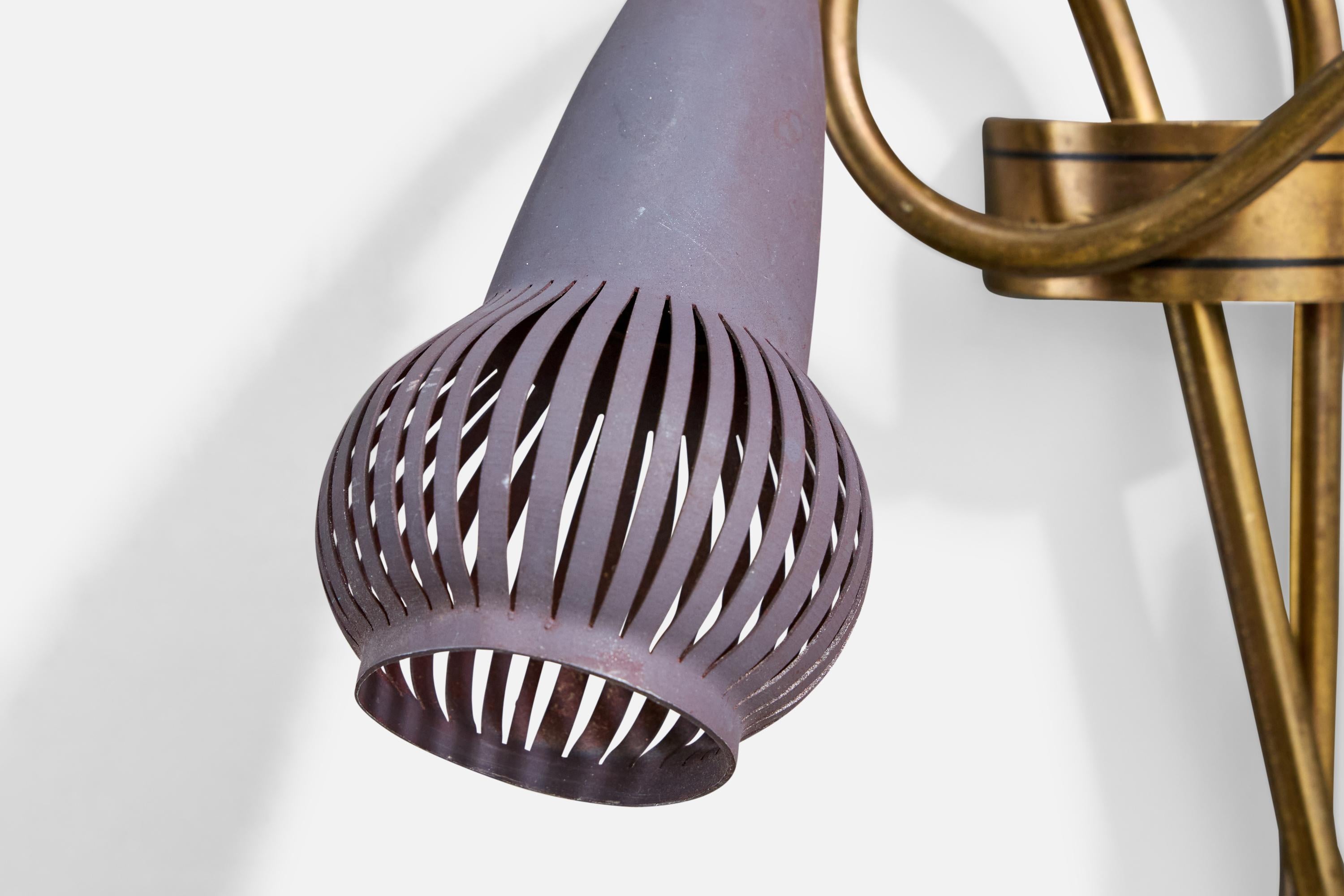 Italian Designer, Wall Light, Brass, Metal, Italy, 1950s For Sale 5