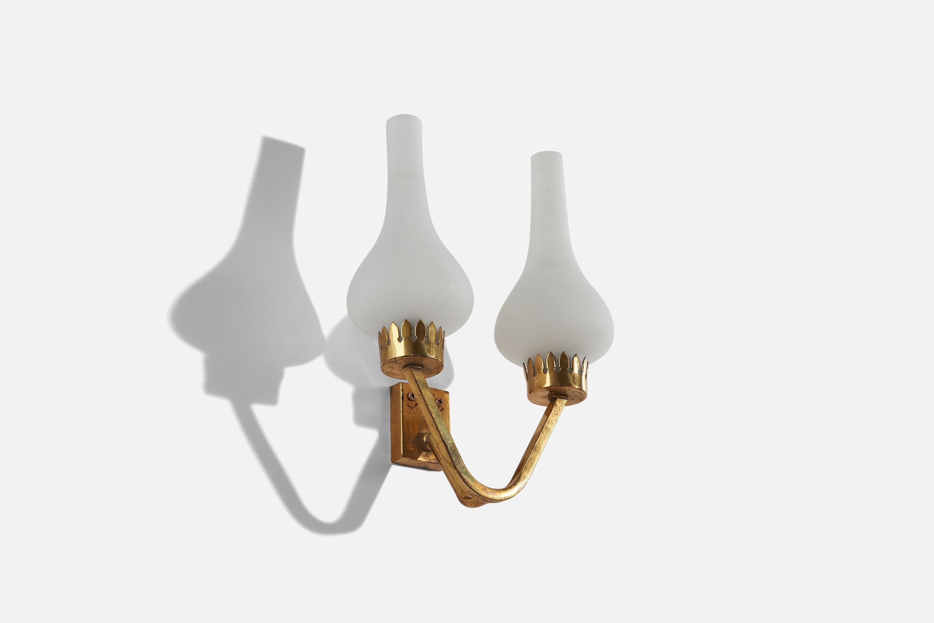 Mid-20th Century Italian Designer, Wall Light, Brass, Milk Glass, Italy, 1950s For Sale