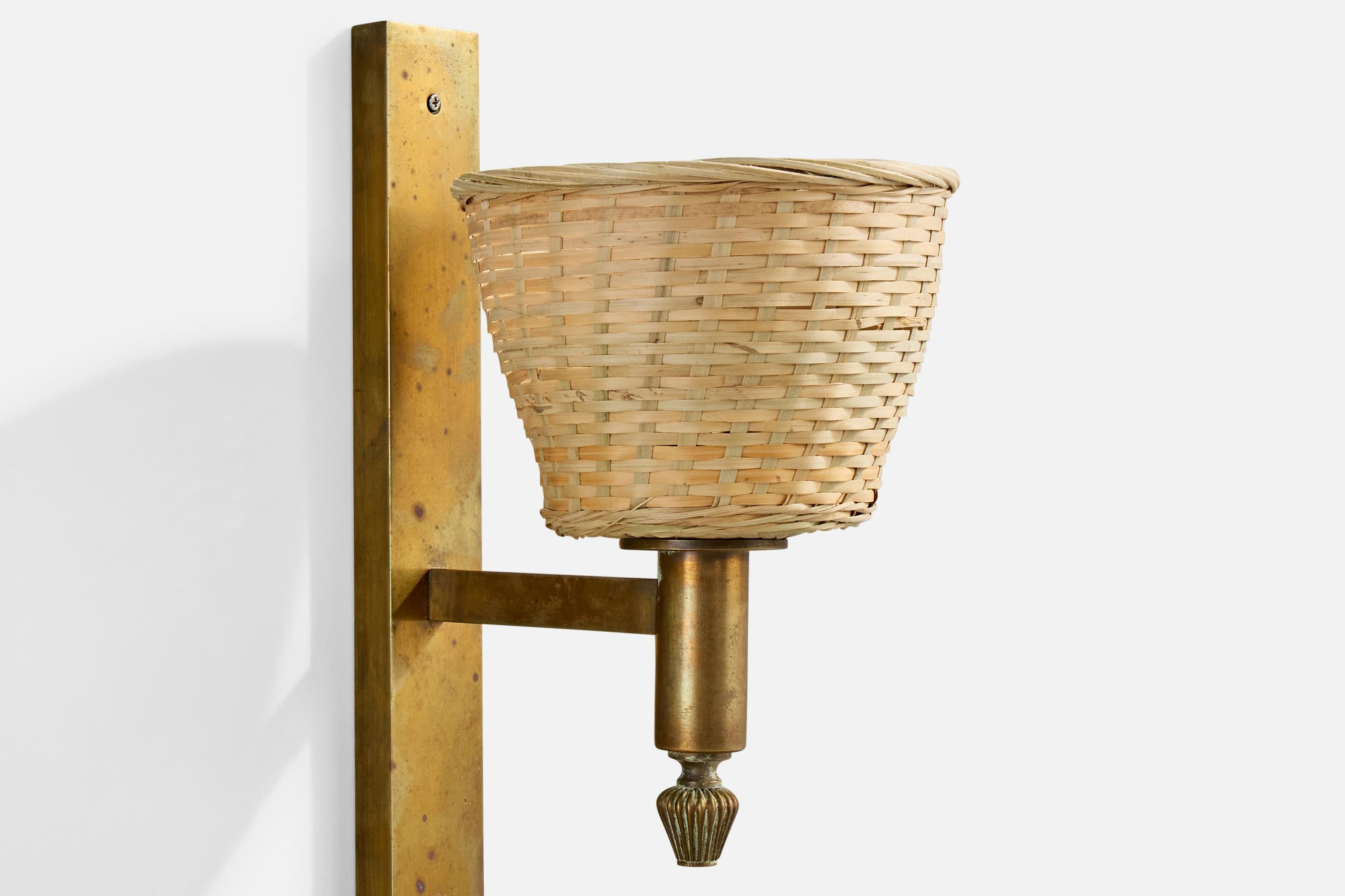 Italian Designer, Wall Light, Brass, Rattan, Italy, 1940s For Sale 1