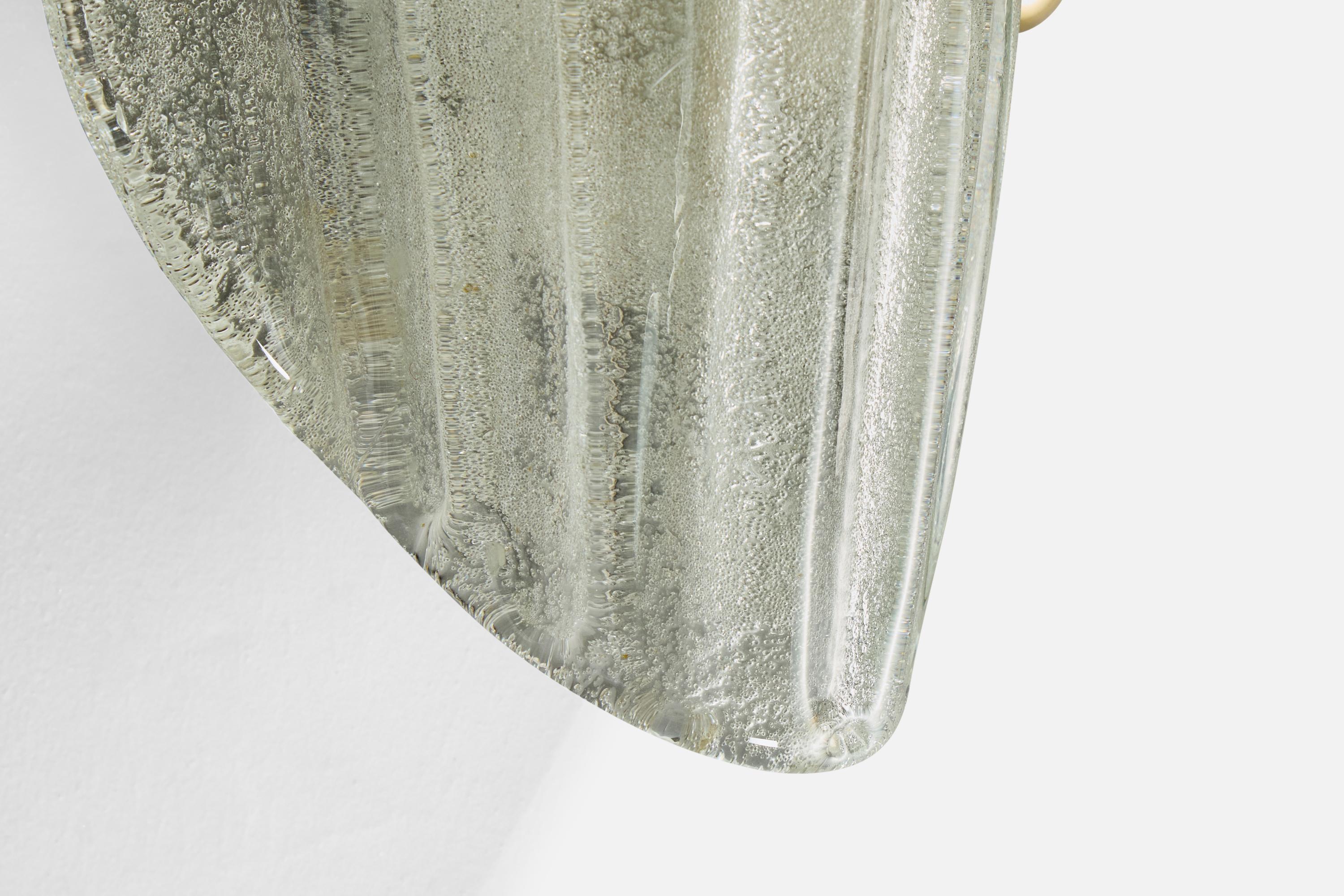 Designer italien, applique murale, verre, laiton, Italie, années 1960 en vente 2