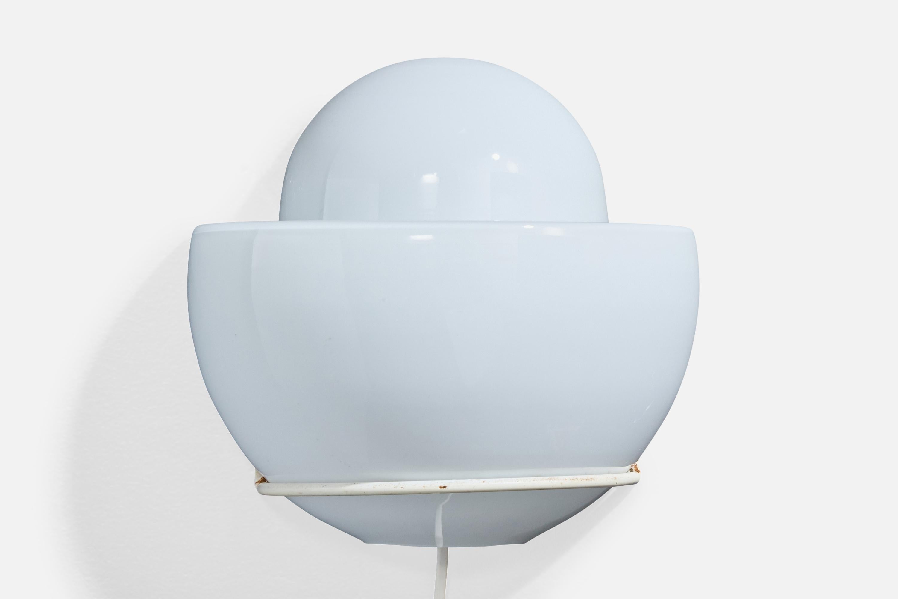 Italienischer Designer, Wandleuchte, Glas, Metall, Italien, 1960er Jahre im Zustand „Gut“ im Angebot in High Point, NC