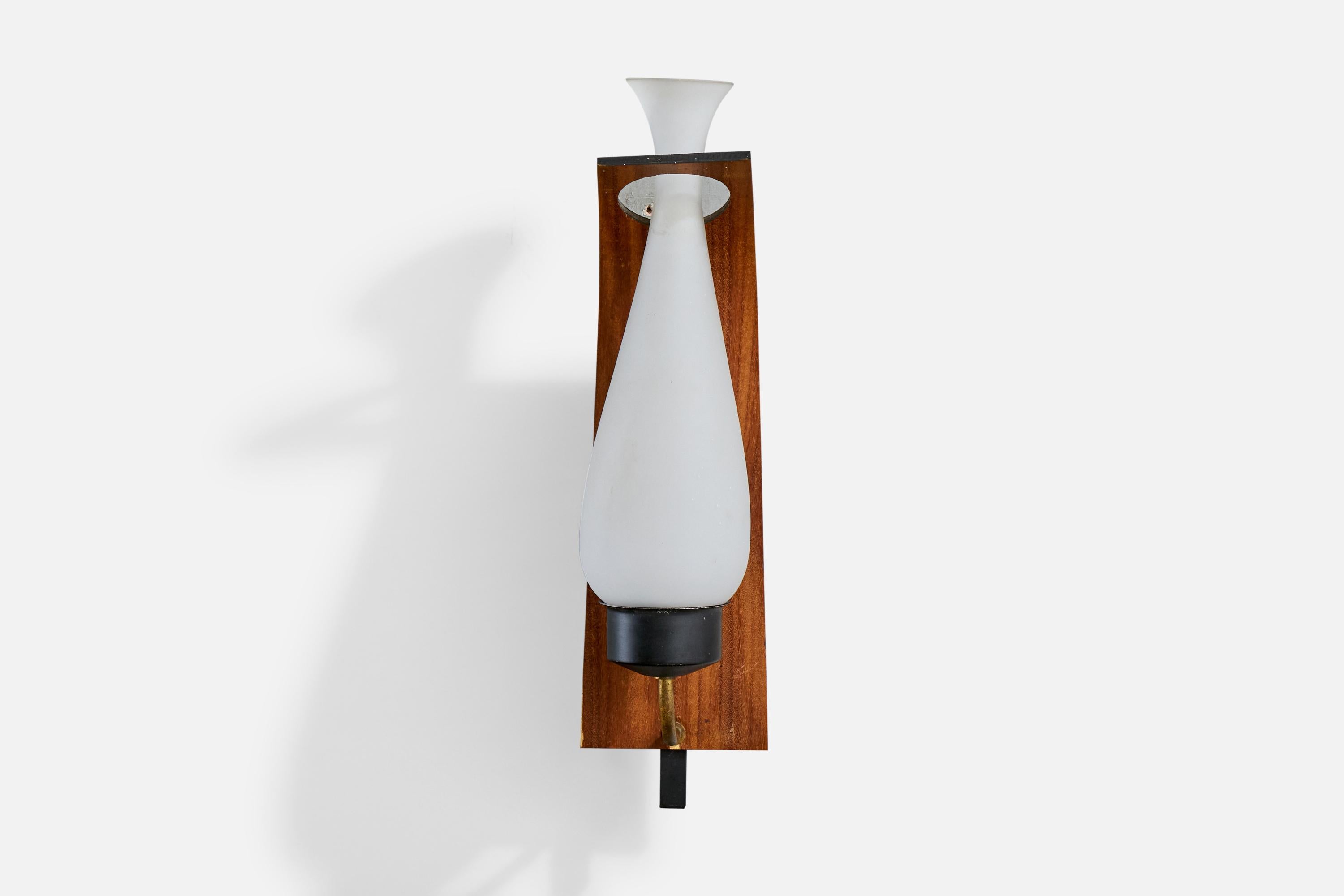 Mid-Century Modern Italian Designer, Wall Light, Metal, Brass, Teak, Glass, Italy, 1950s For Sale