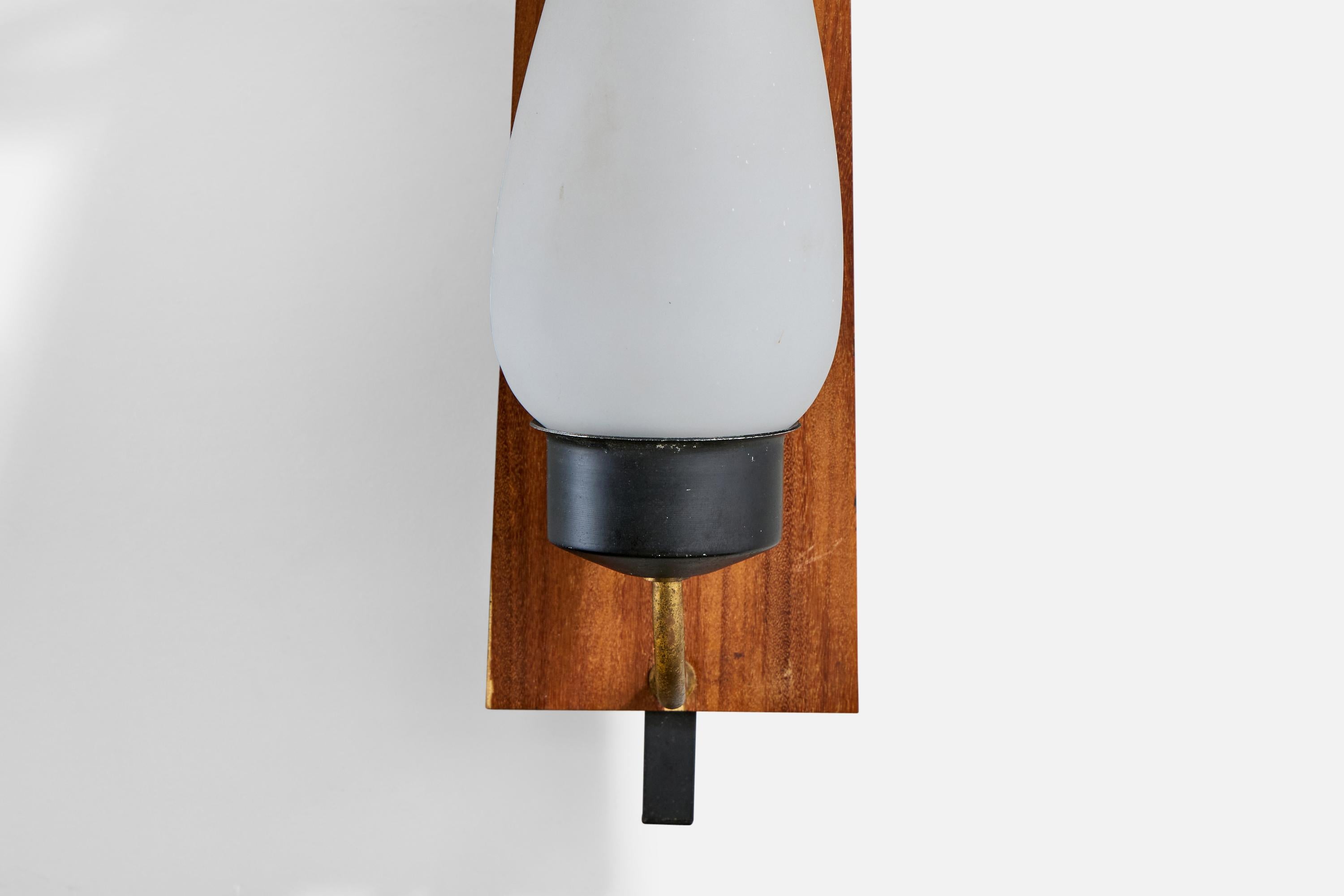 Italian Designer, Wall Light, Metal, Brass, Teak, Glass, Italy, 1950s For Sale 2
