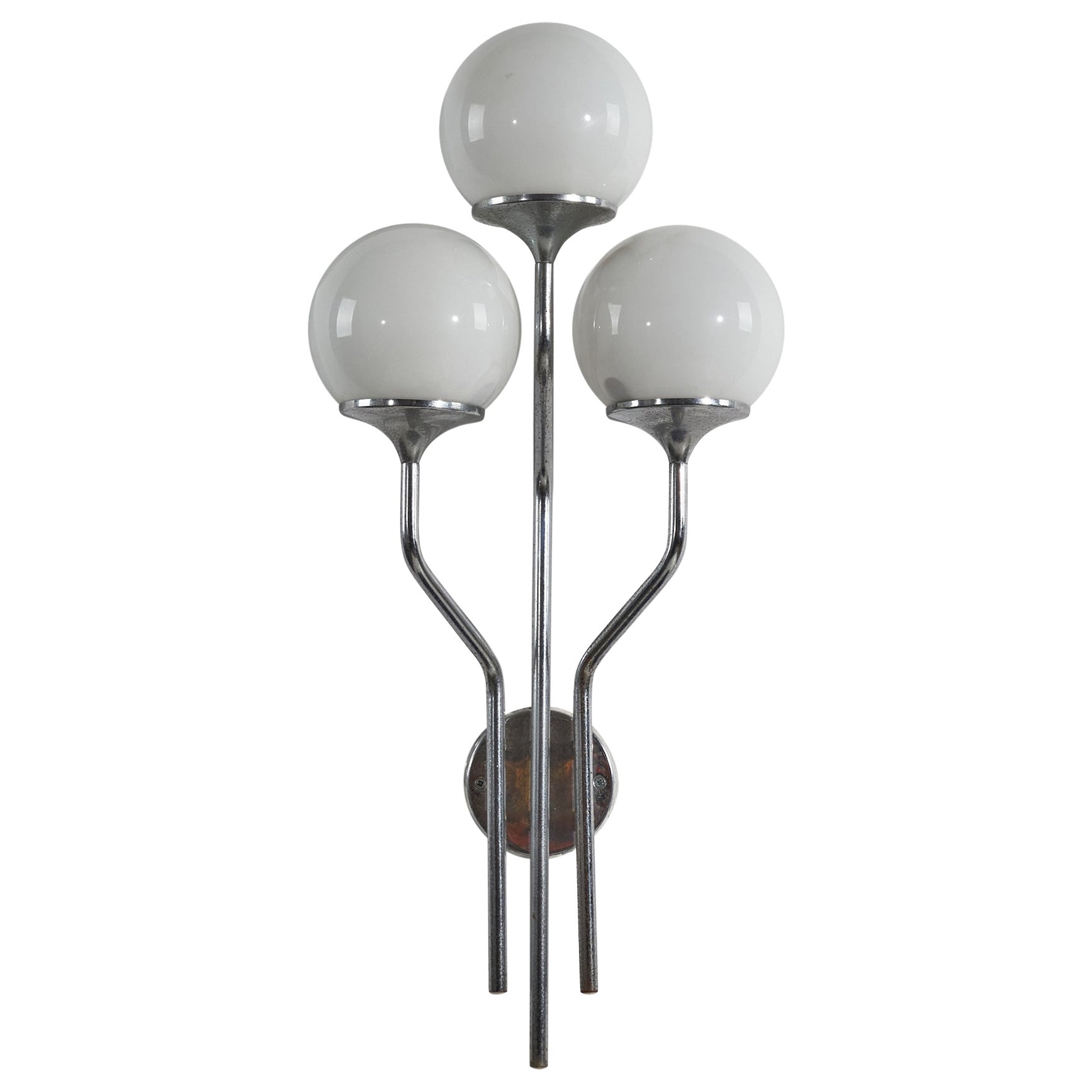 Lampada da parete di design italiano, metallo, vetro, Italia, anni '1960
