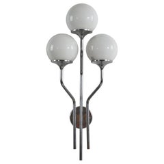 Lampada da parete di design italiano, metallo, vetro, Italia, anni '1960