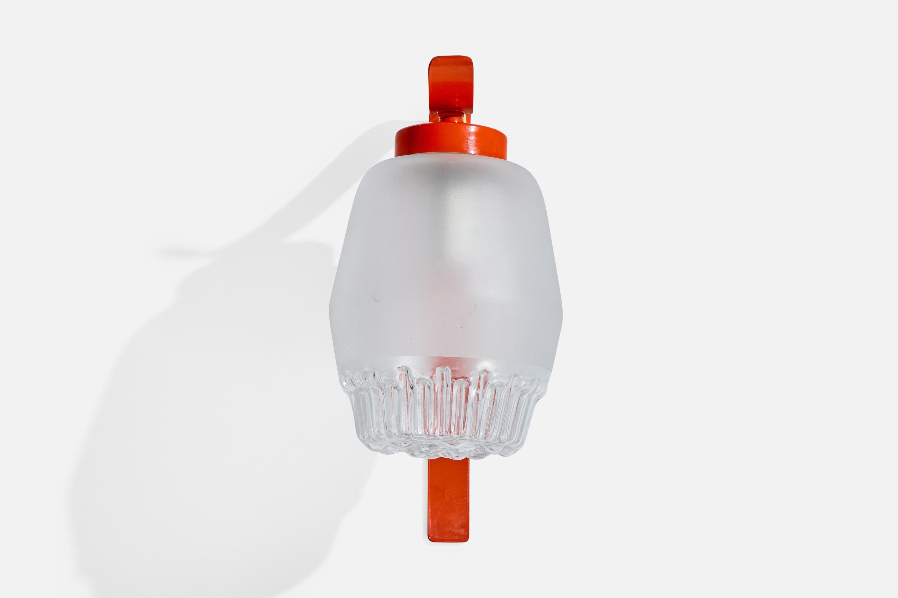 Italienischer Designer, Wandleuchte, Metall, Glas, Italien, 1970er (Moderne der Mitte des Jahrhunderts) im Angebot