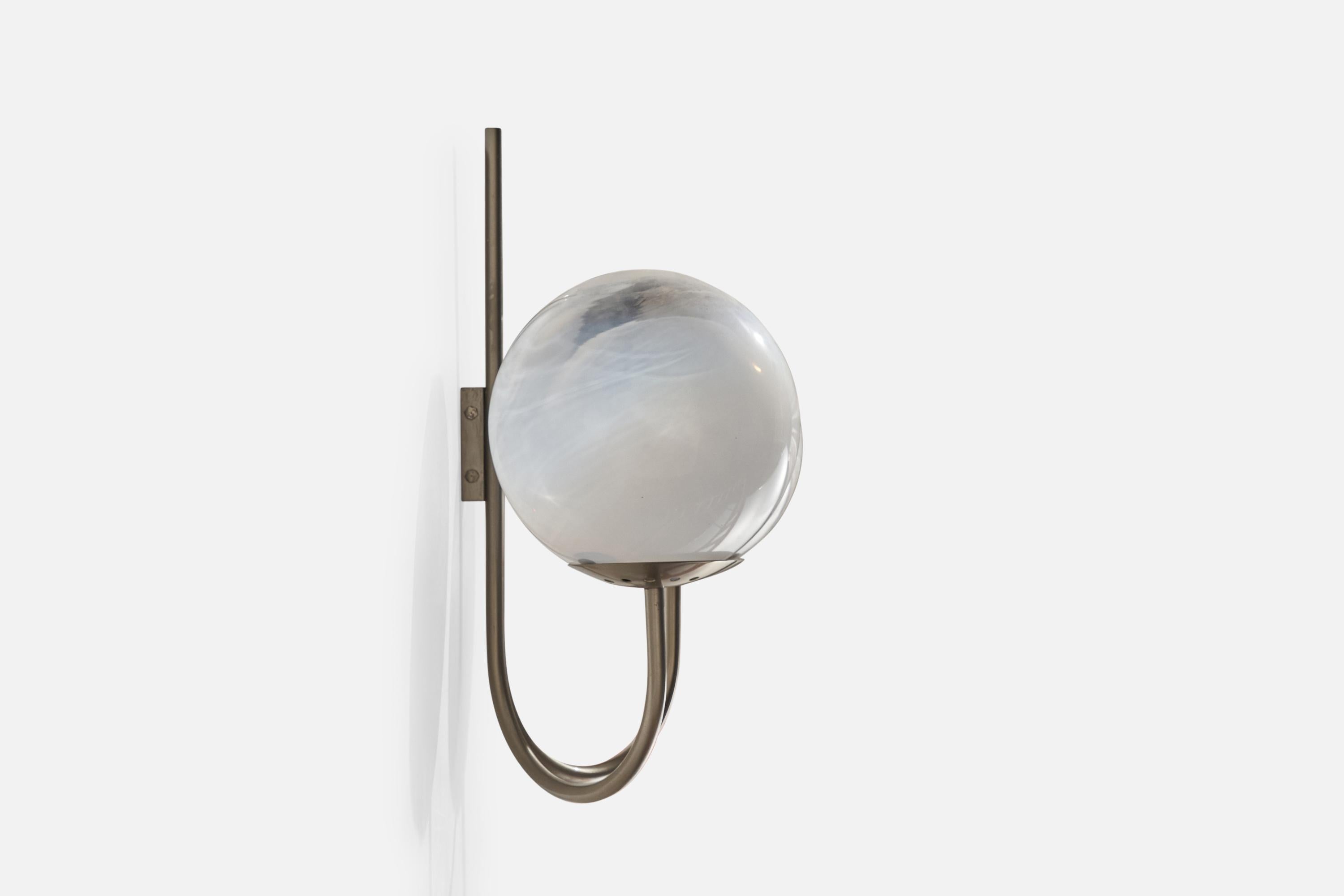 Mid-20th Century Italian Designer, Wall Light, Nickel-plated Brass, Glass, Italy, 1960s For Sale
