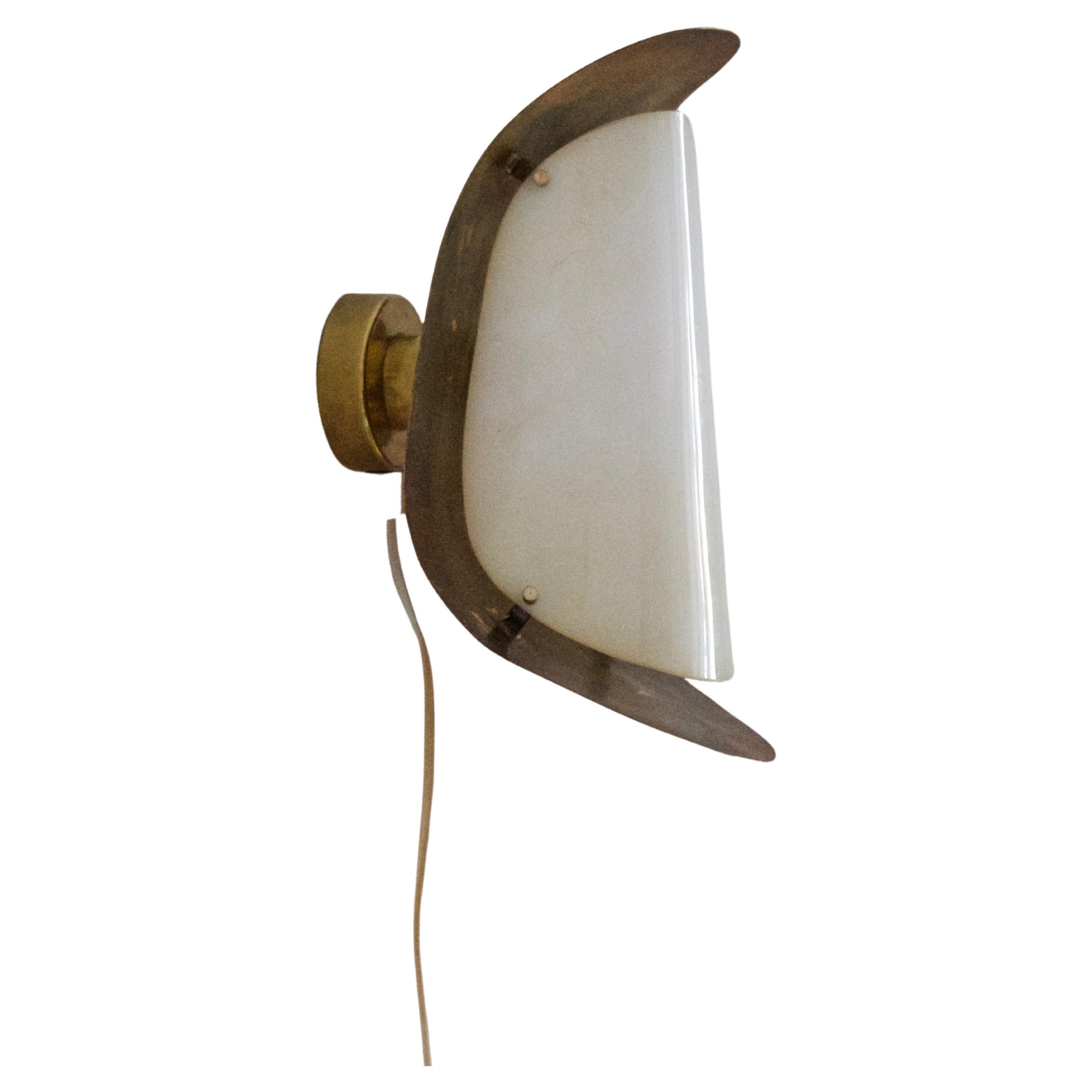 Italian Designer, Wall Light / Sconce, Brass, Acrylic, Italy, 1950s