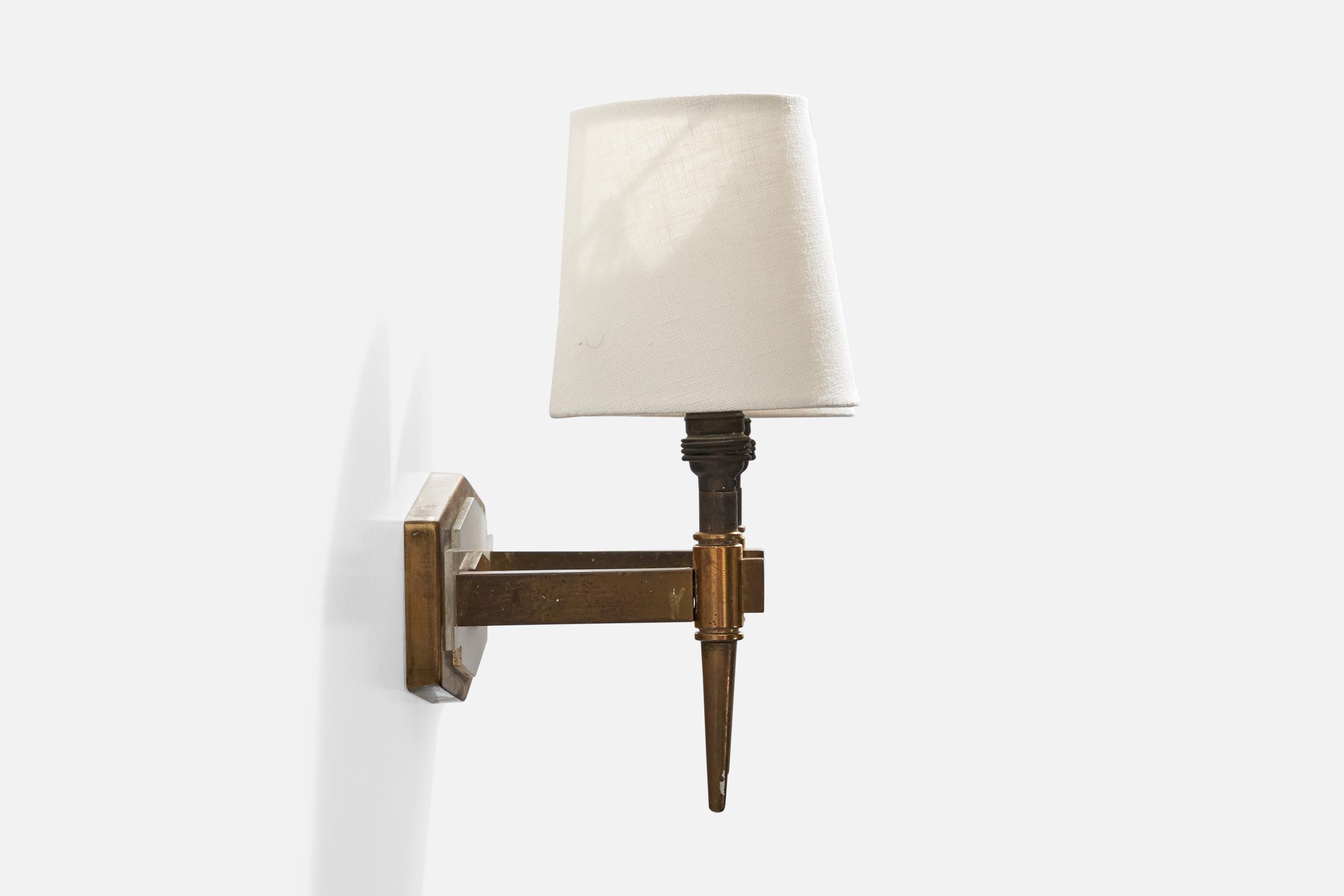 Italienischer Designer, Wall Lights, Messing, Acryl, Stoff, Italien, 1950er Jahre im Angebot 3