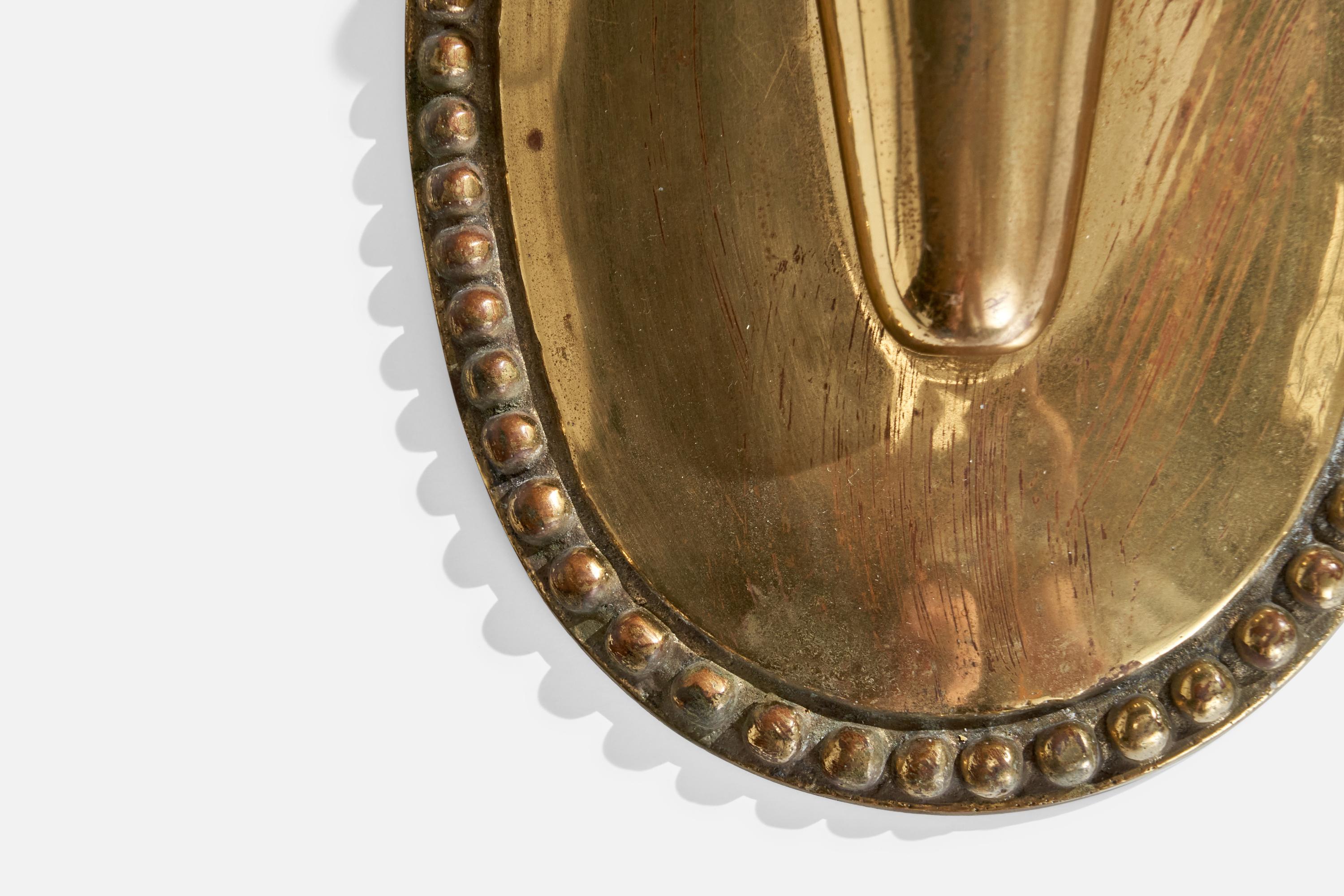 Italian Designer, Wall Lights, Brass, Acrylic, Italy, 1960s For Sale 3