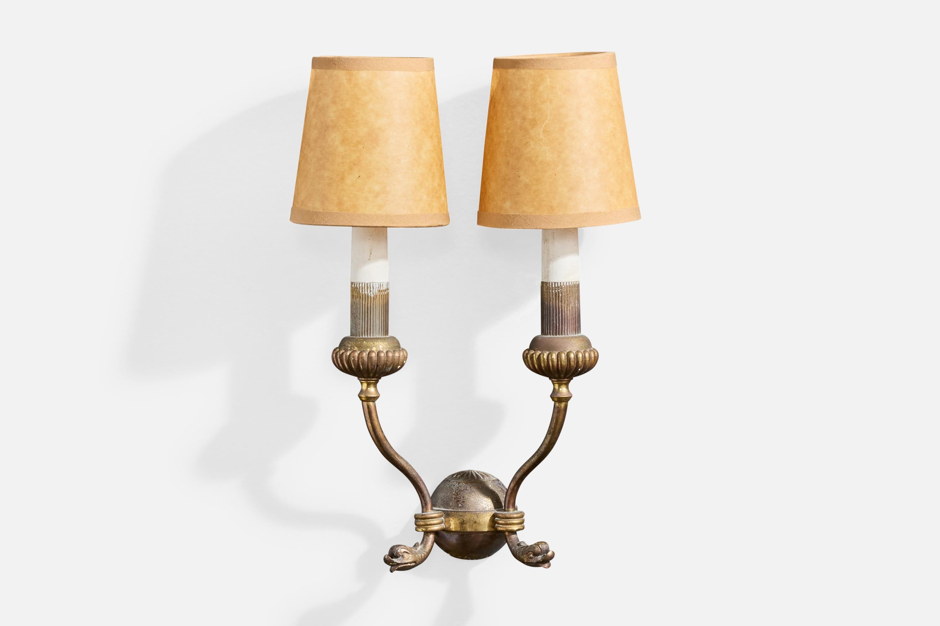 Italienischer Designer, Wandleuchten, Messing, Bakelit, Pergament, Italien, 1930er Jahre im Zustand „Gut“ im Angebot in High Point, NC