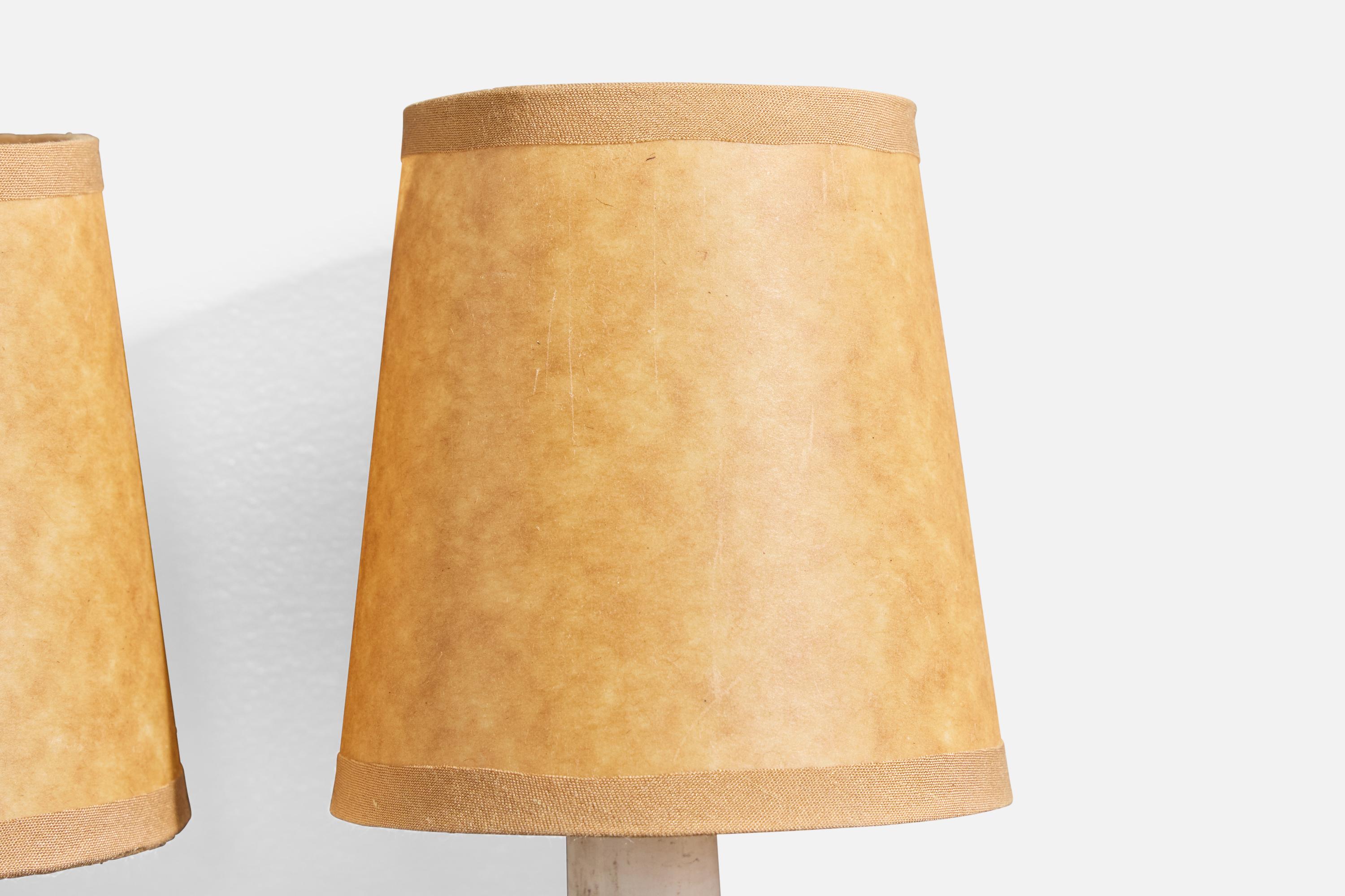 Italienischer Designer, Wandleuchten, Messing, Bakelit, Pergament, Italien, 1930er Jahre im Angebot 4