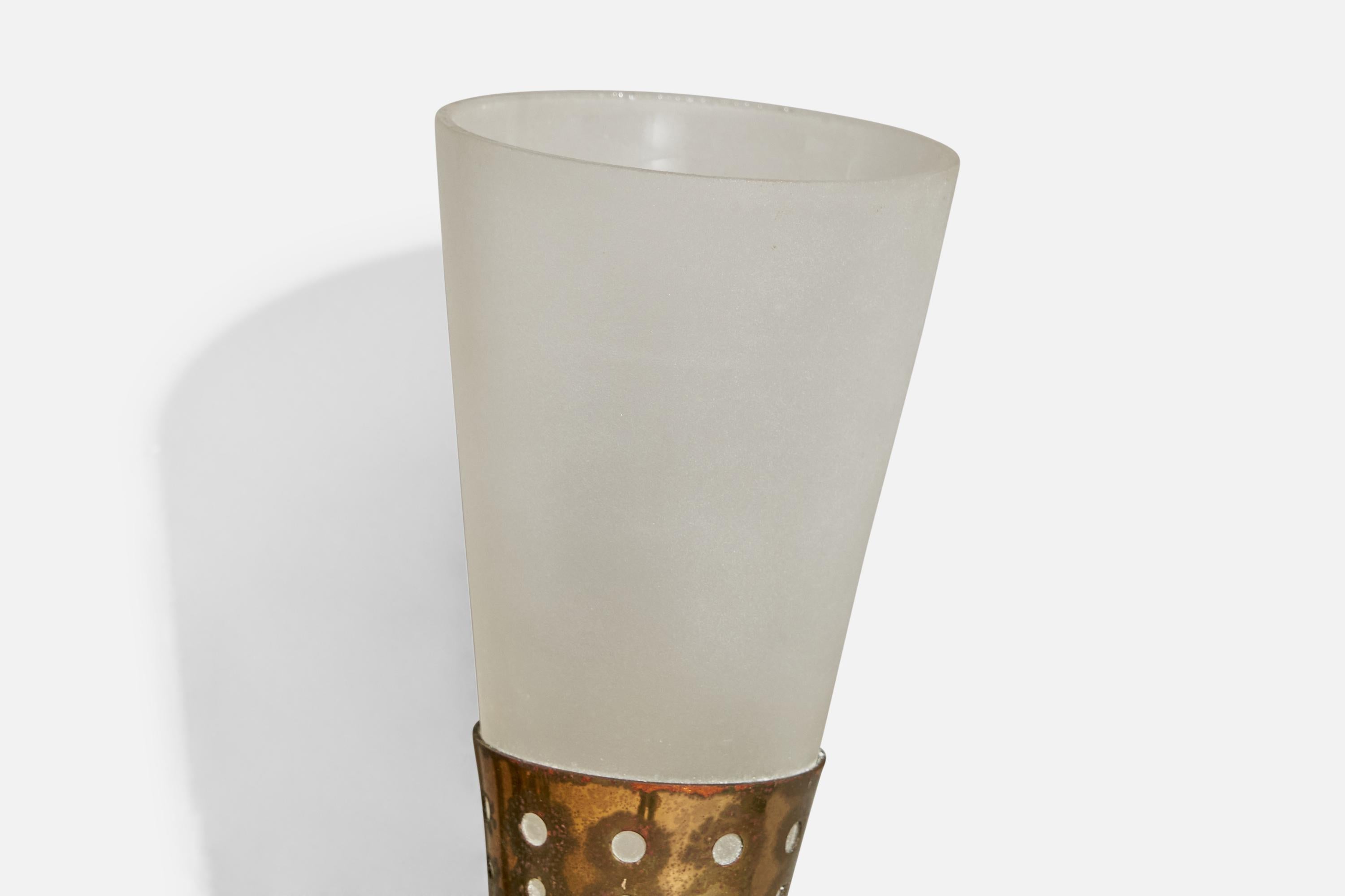 Italian Designer, Wall Lights, Brass, Glass, Italy, 1940s For Sale 1