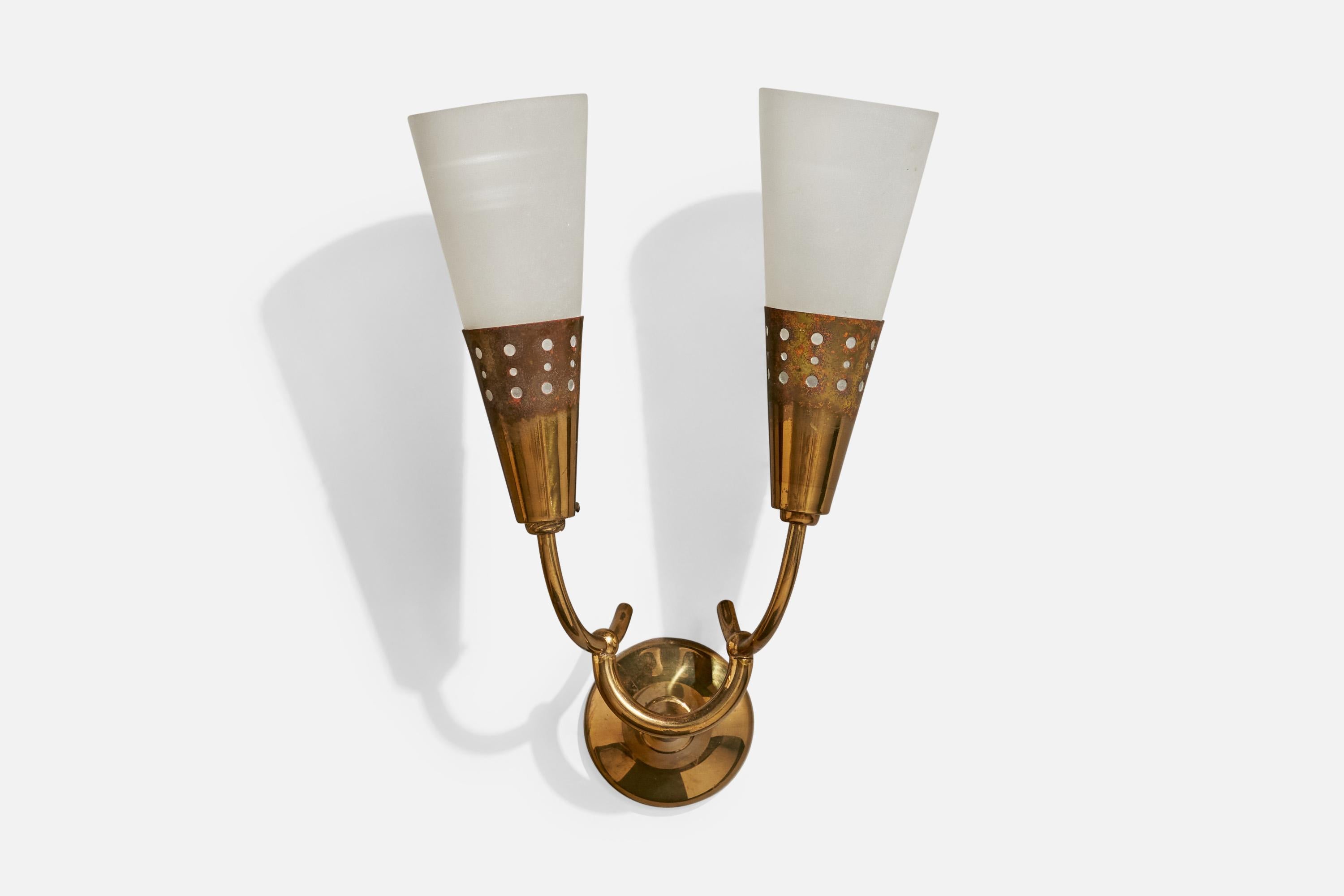 Italian Designer, Wall Lights, Brass, Glass, Italy, 1940s For Sale 2