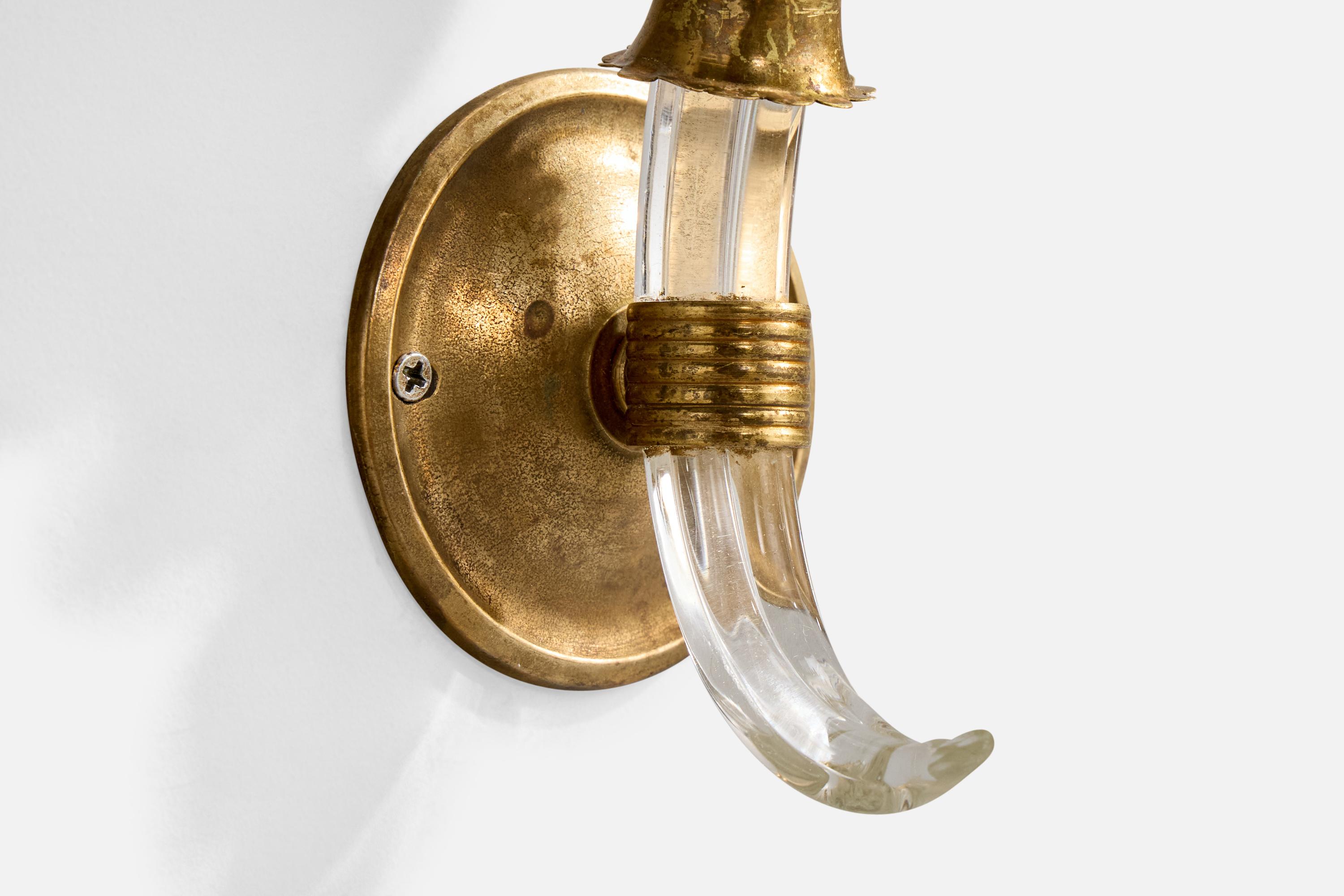 Laiton Designer italien, Wall Lights, laiton, verre, Italie, années 1940 en vente