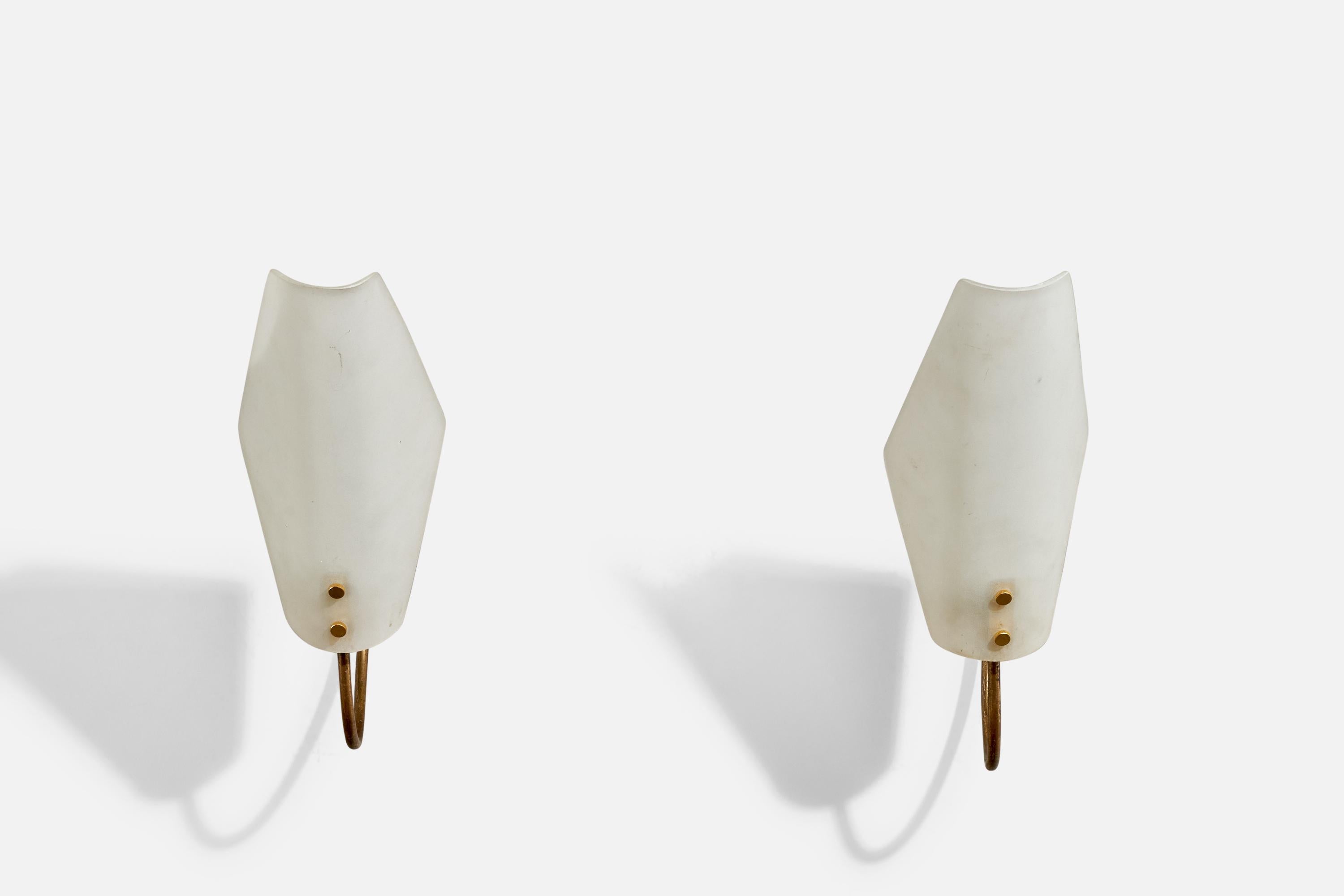 Scandinave moderne Designer italien, Wall Lights, laiton, verre, Italie, années 1950 en vente