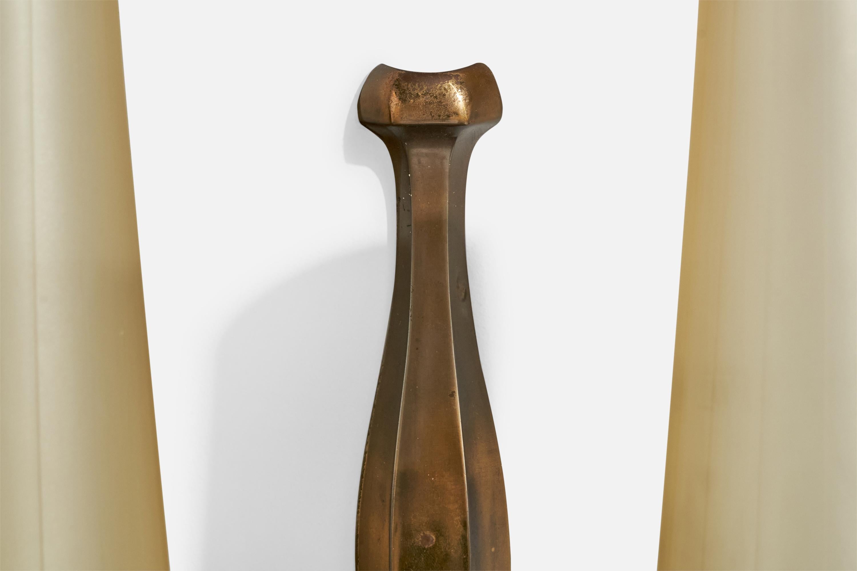 Laiton Designer italien, Wall Lights, laiton, verre, Italie, années 1950 en vente