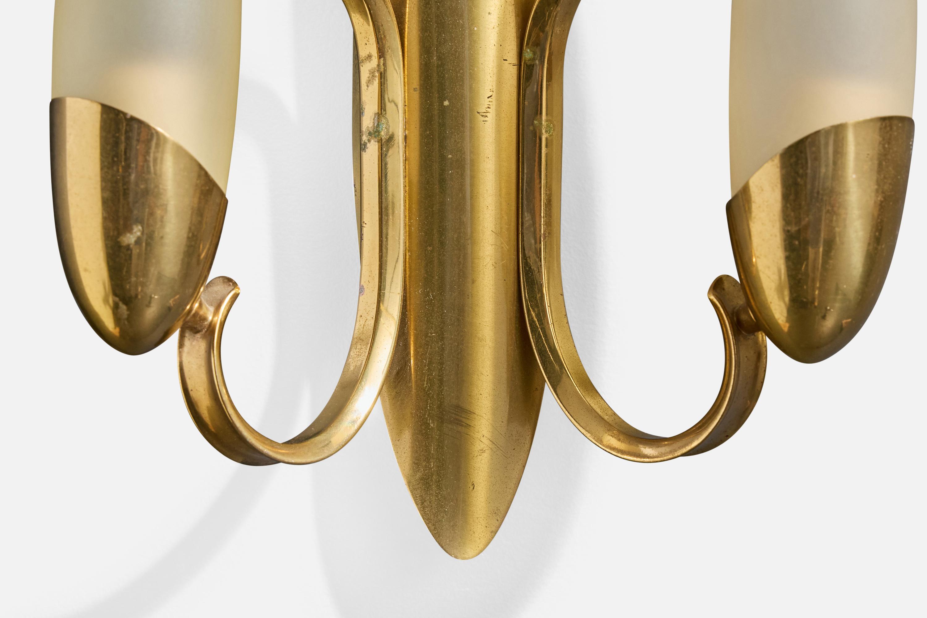 Diseñador italiano, Apliques, Latón, Vidrio, Italia, Años 50 en venta 1