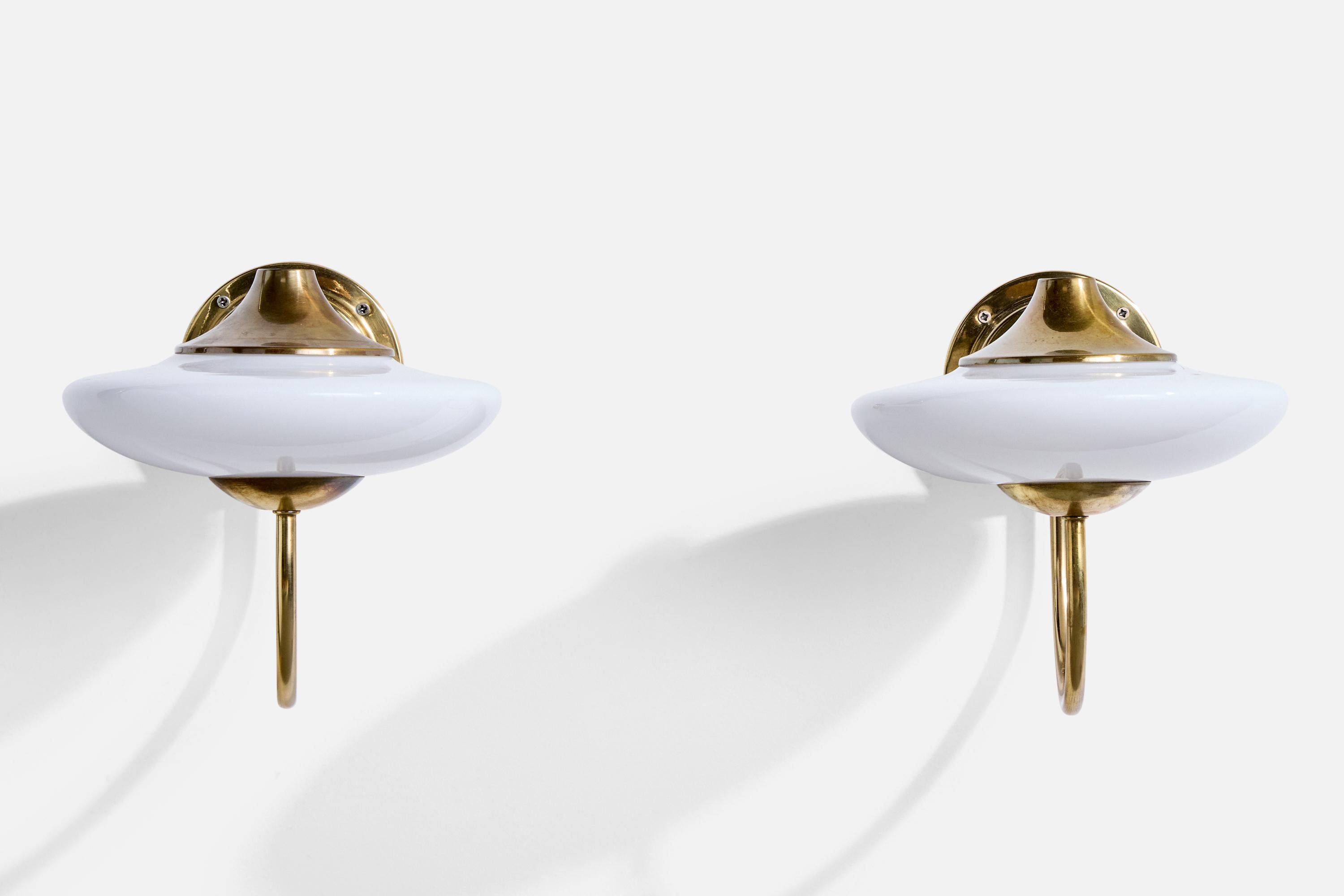 Mid-Century Modern Italian Designer, Wall Lights, Brass, Glass, Italy, 1960s