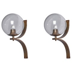 Designer italien, Wall Lights, laiton, verre, Italie, années 1960