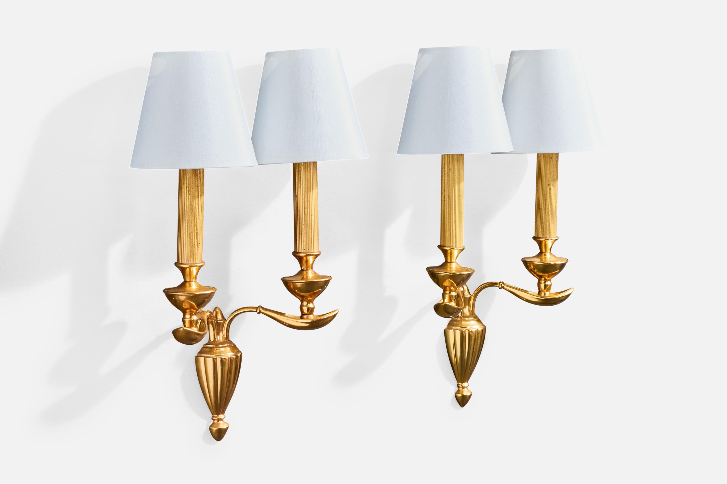 Diseñador italiano, Apliques, Latón, Metal, Tela, Italia, Años 50 Moderno de mediados de siglo en venta