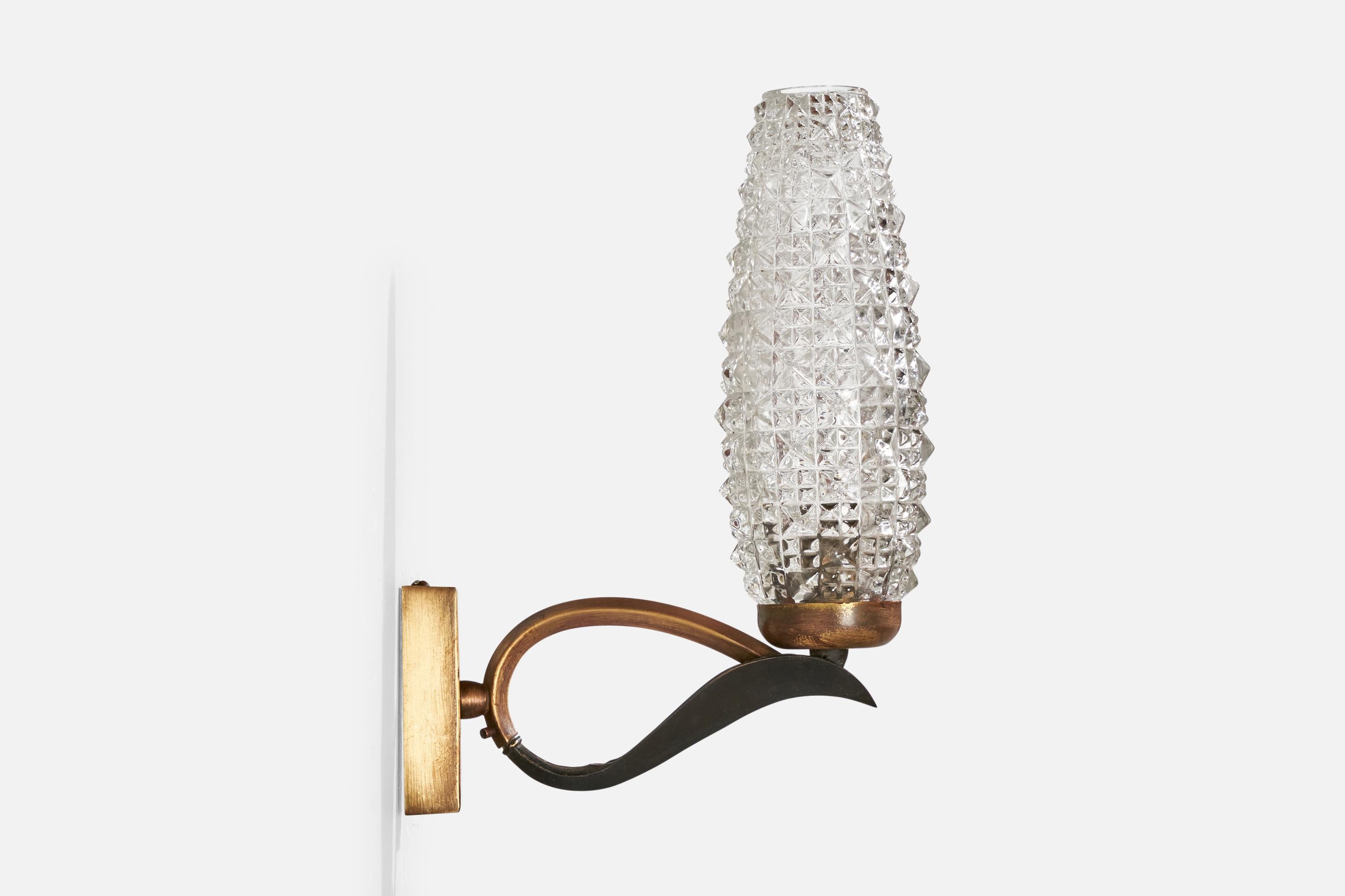 Italian Designer, Wall Lights, Brass, Metal, Glass, Italy, 1940s For Sale 1