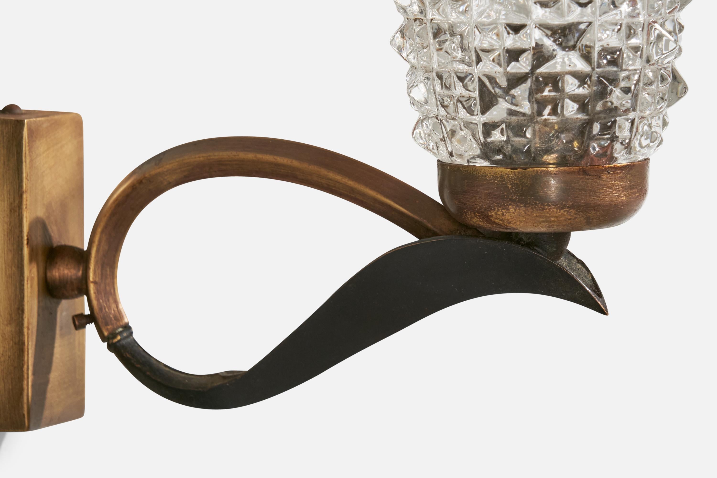 Italian Designer, Wall Lights, Brass, Metal, Glass, Italy, 1940s For Sale 3