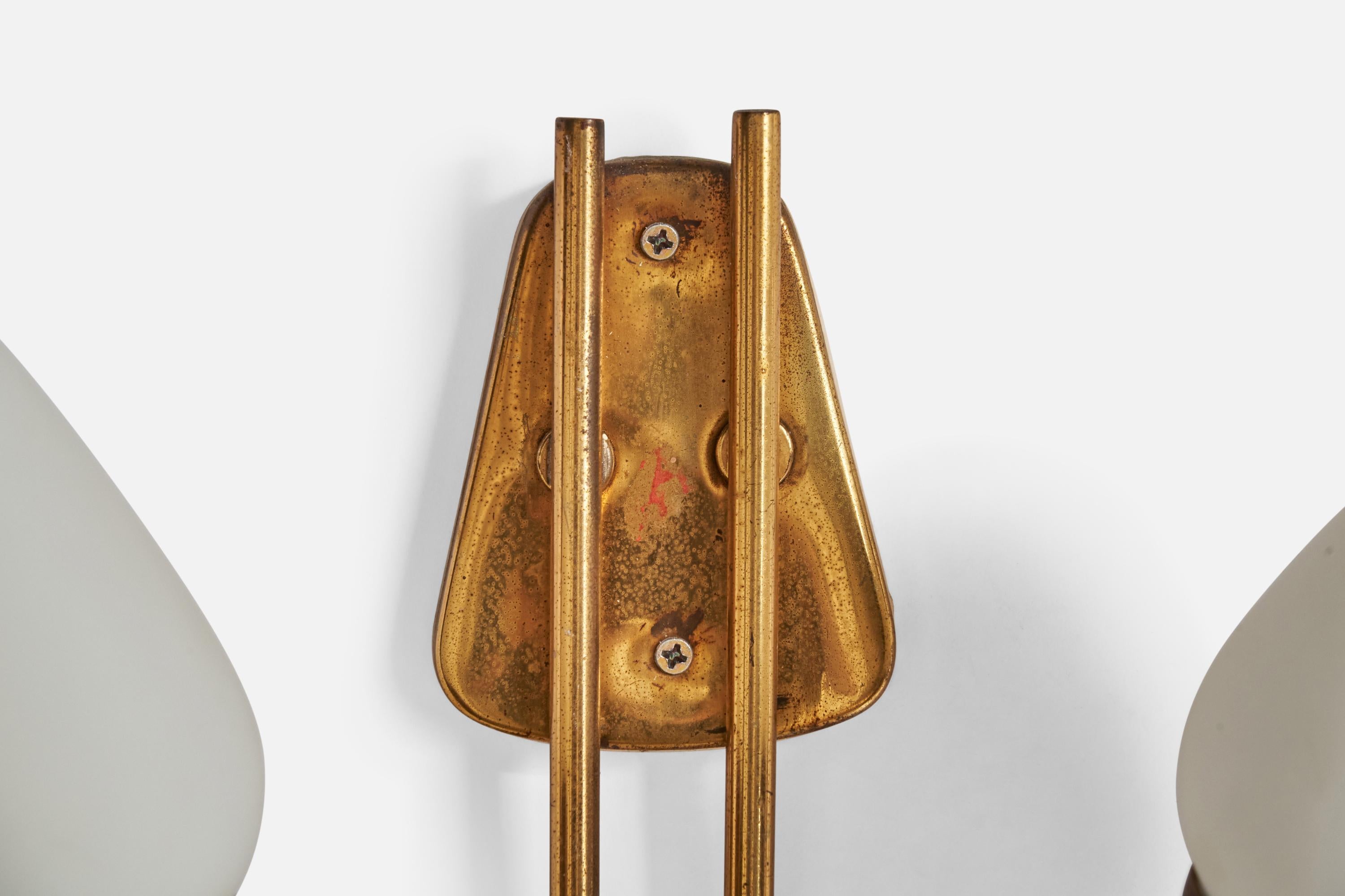 Italian Designer, Wall Lights, Brass, Metal, Glass, Italy, 1940s For Sale 5