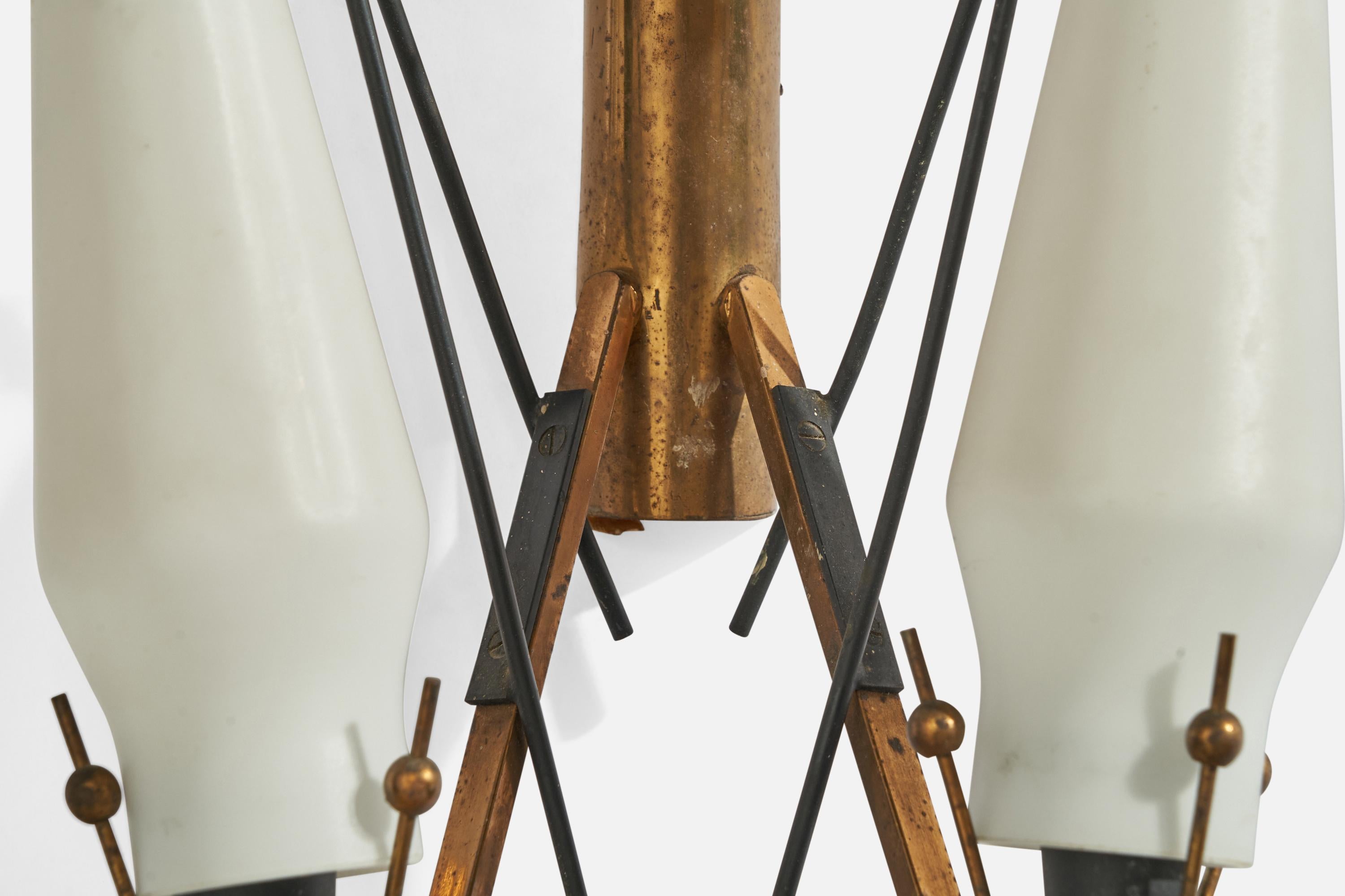 Metà XX secolo Designer italiano, Luci da parete, Ottone, Metallo, Vetro, Italia, anni '50 in vendita
