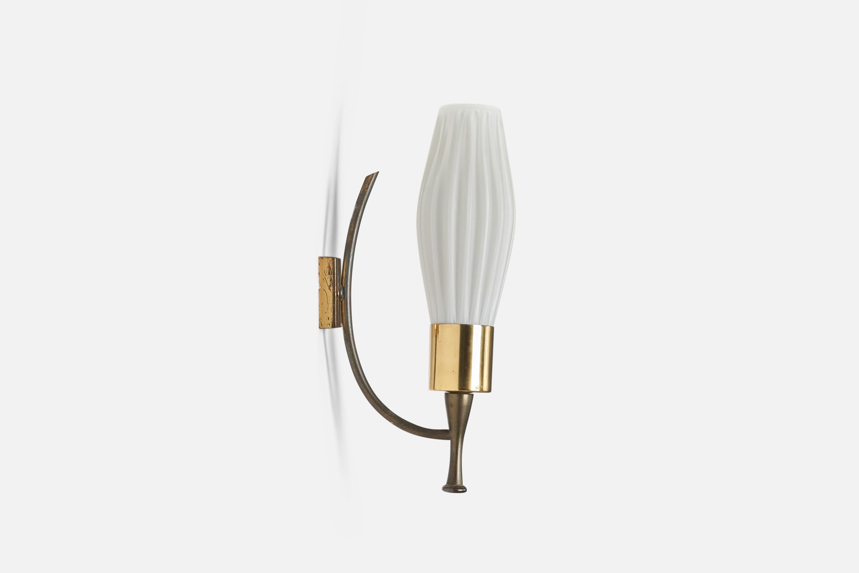 A pair of brass, metal and milk glass wall lights designed and produced by an Italian Designer, Italy, 1950s.

Dimensions of Back Plate (inches) : 2.1 x 1.5 x 0.5 (Height x Width x Depth)

Sockets take E-14 bulbs.

There is no maximum wattage