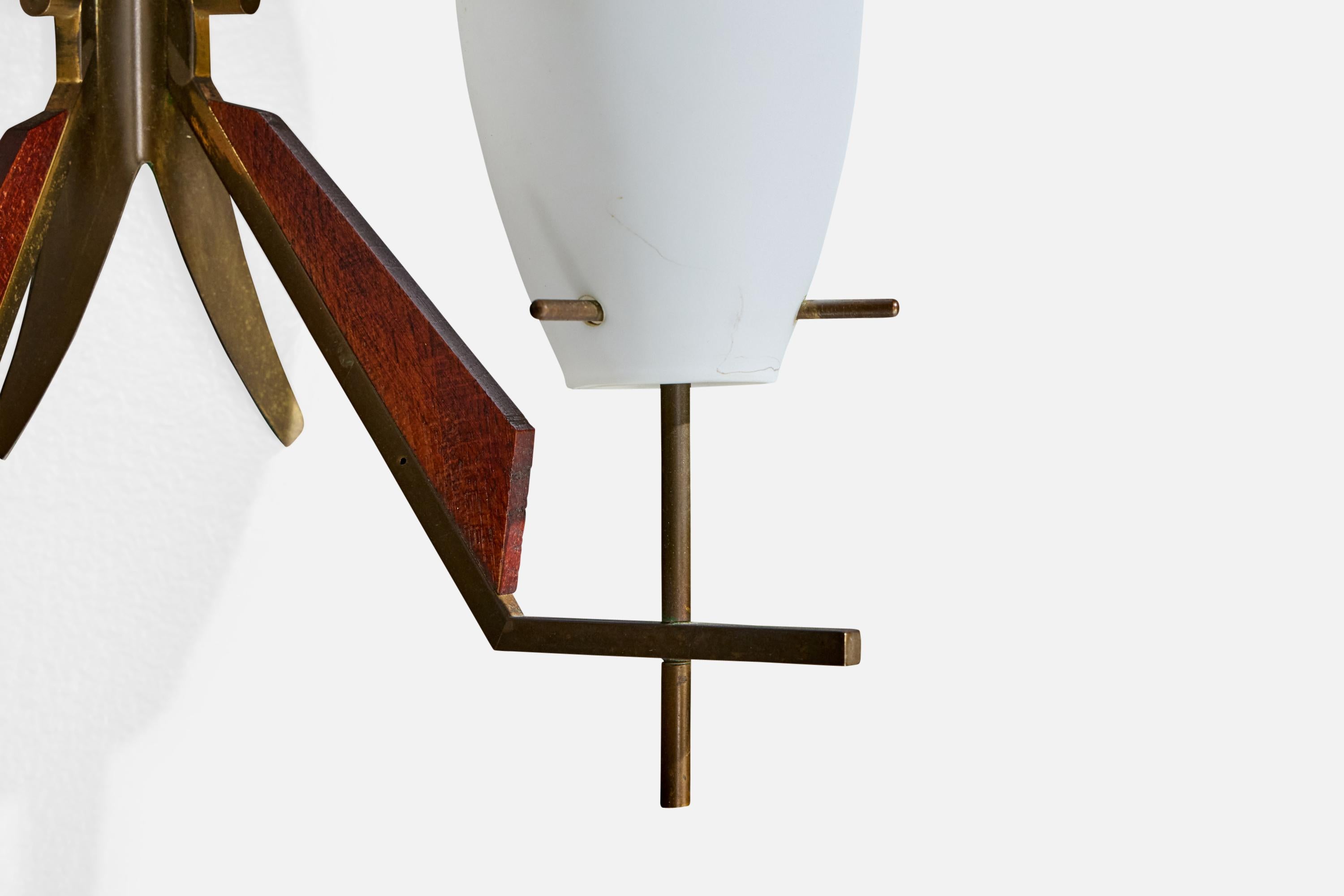 Diseñador italiano, Apliques, Latón, Teca, Vidrio, Italia, Años 50 mediados del siglo XX en venta