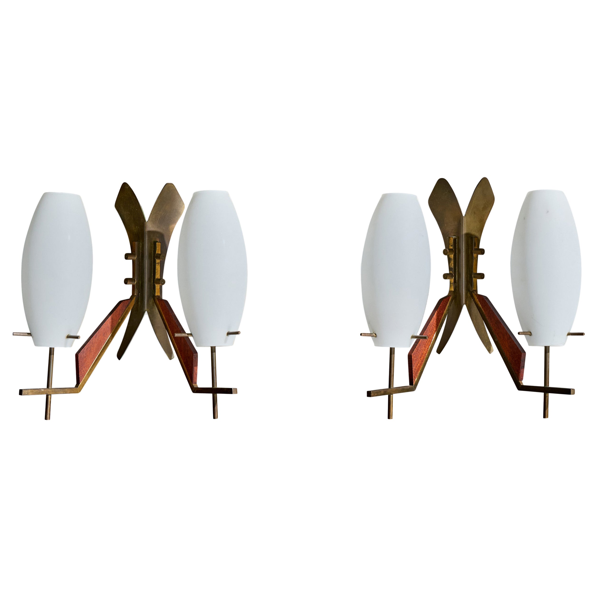 Diseñador italiano, Apliques, Latón, Teca, Vidrio, Italia, Años 50