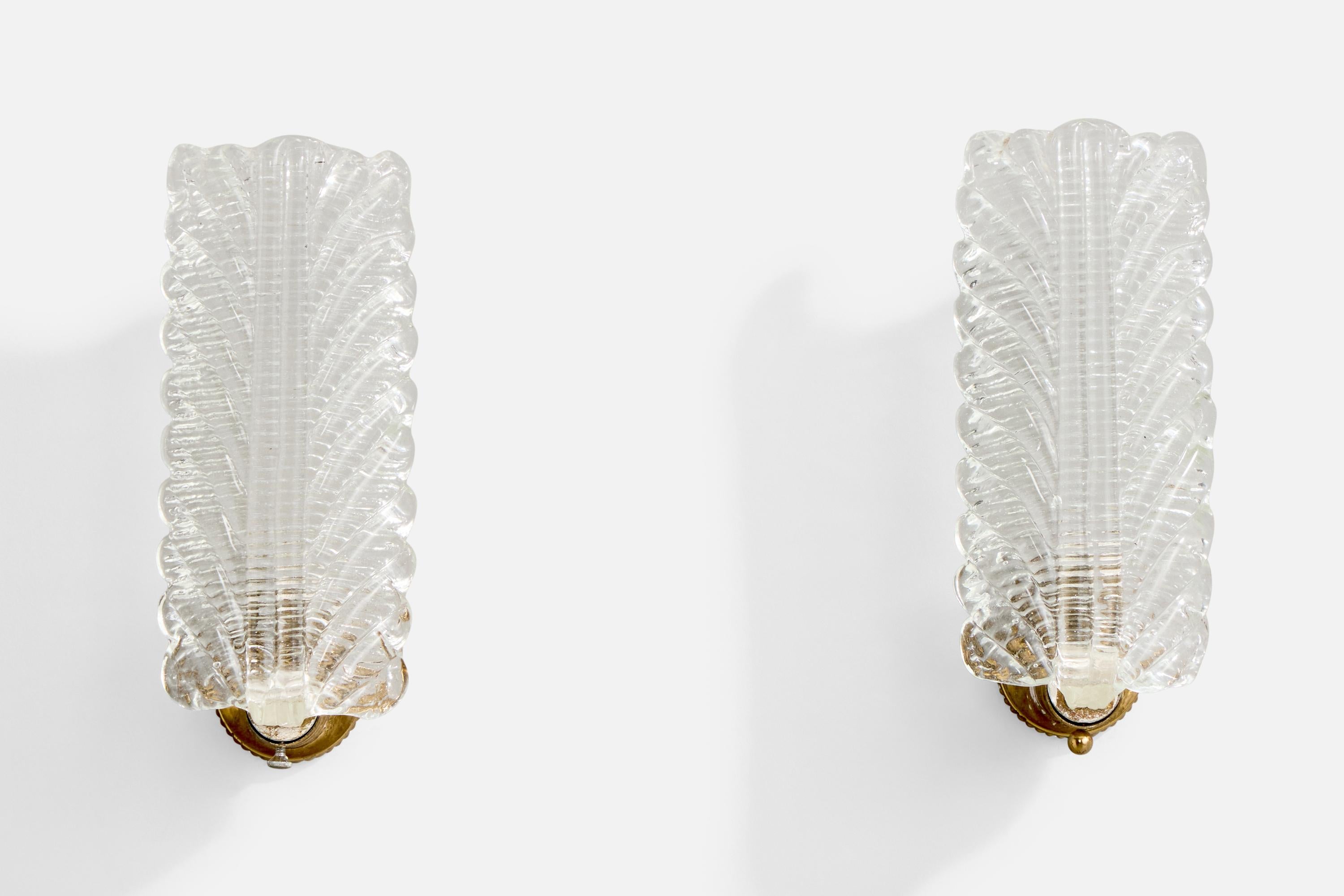 Designer italien, appliques, verre, laiton, Italie, années 1940 Bon état - En vente à High Point, NC