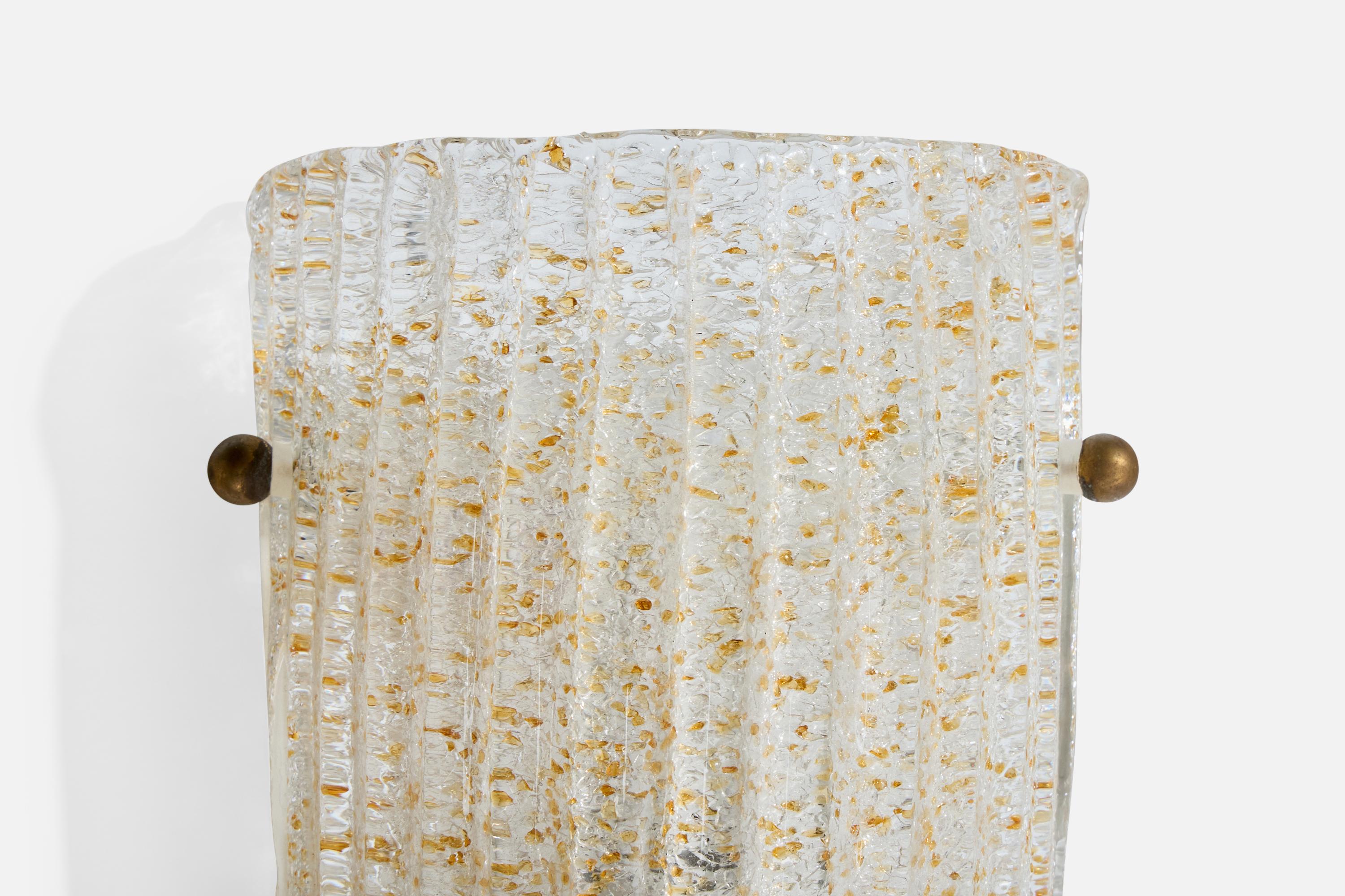 Designer italiano, applique, vetro, ottone, Italia, anni '1970 in vendita 1