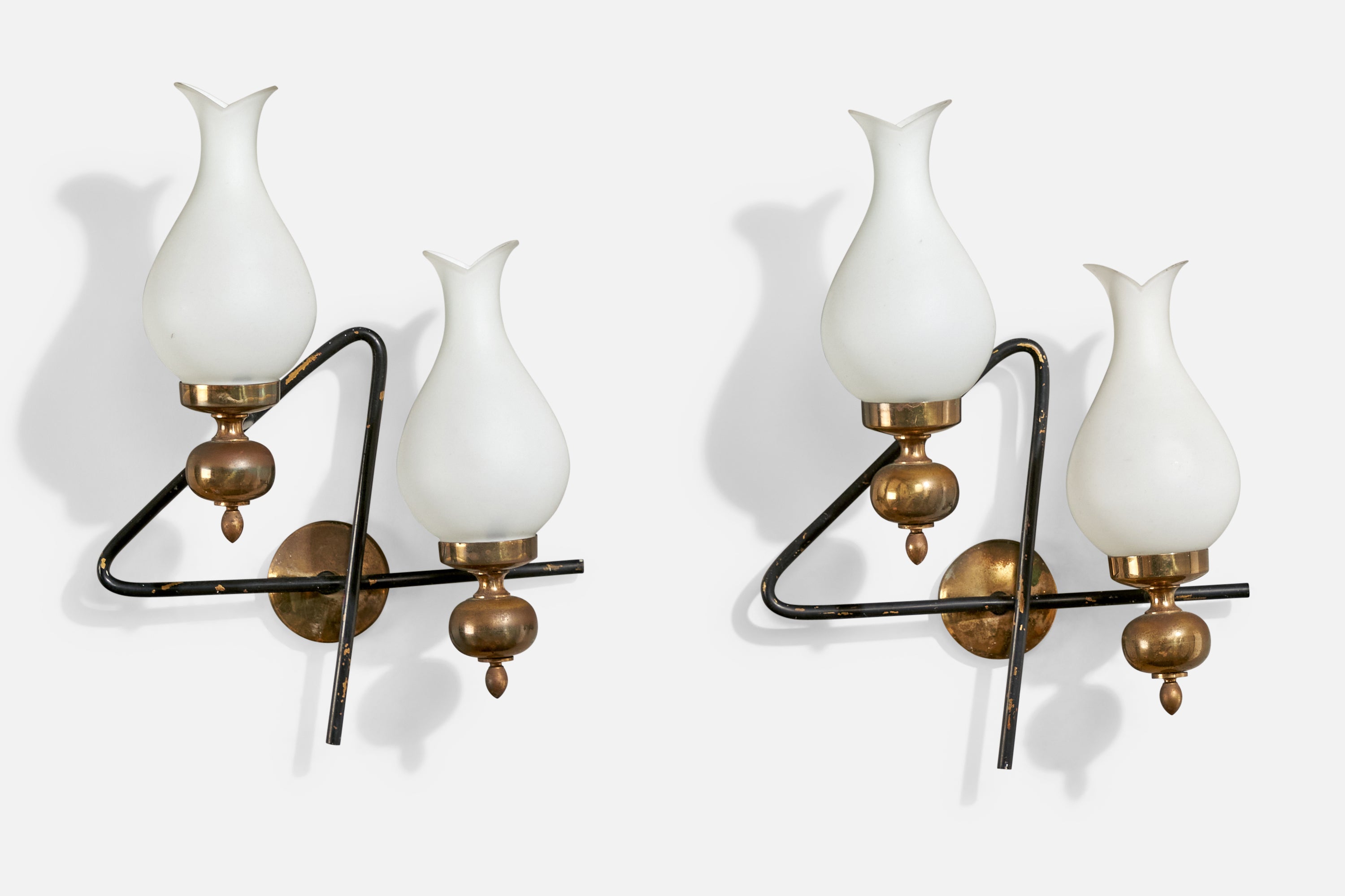 Design/One, Lights, métal, laiton, verre, Italie, années 1950