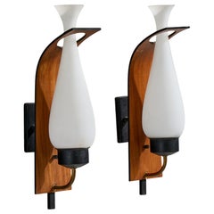 Designer italien, appliques, métal, laiton, teck, verre, Italie, années 1950