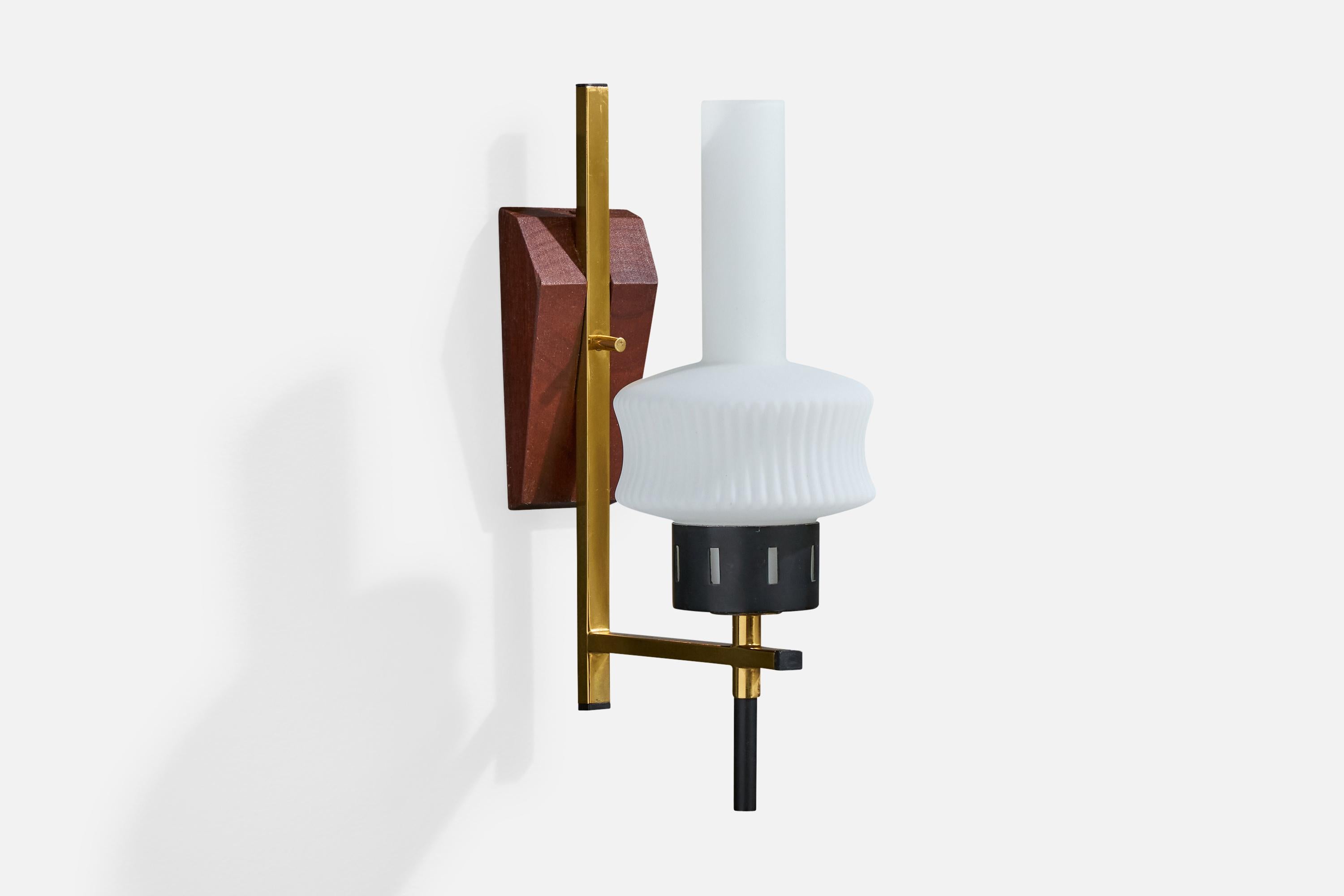 Diseñador italiano, Apliques, Teca, Latón, Metal, Vidrio, Italia, Años 50 Italiano en venta