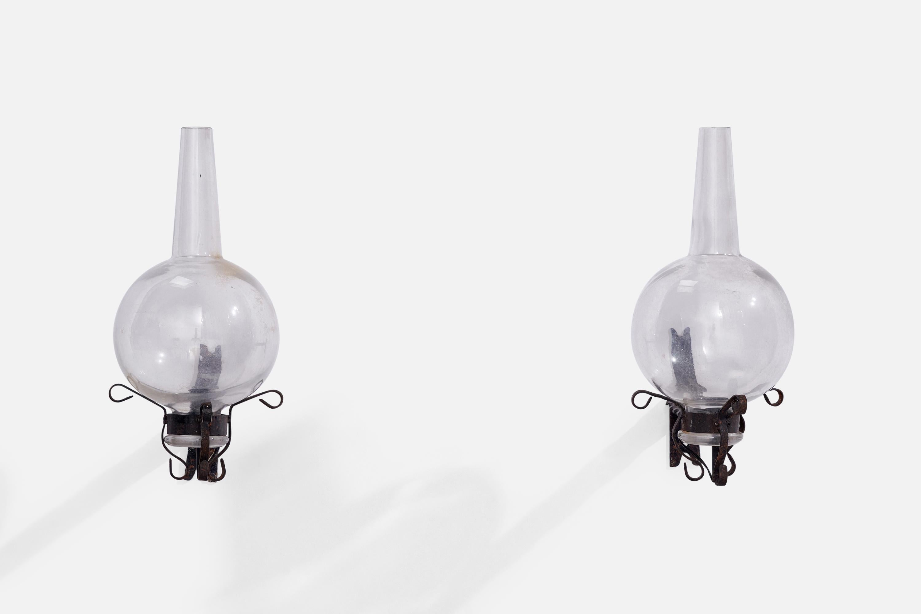 Italian Designer, Wall Lights, Wrought Iron, Blown Glass, Italy, 1930s In Good Condition For Sale In High Point, NC