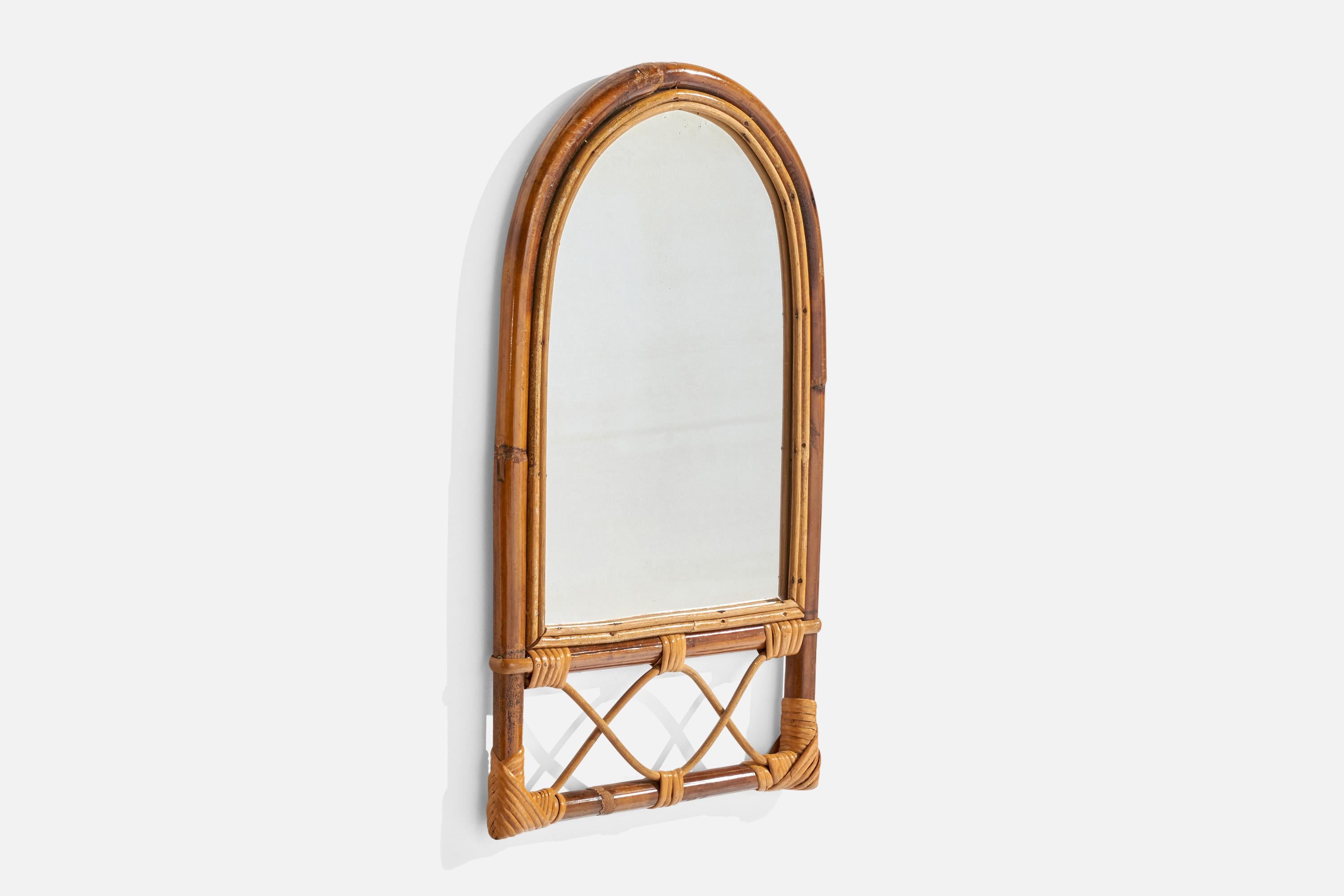 Italienischer Designer, Wandspiegel, Bambus-Rattan, Italien, 1960er Jahre im Zustand „Gut“ im Angebot in High Point, NC
