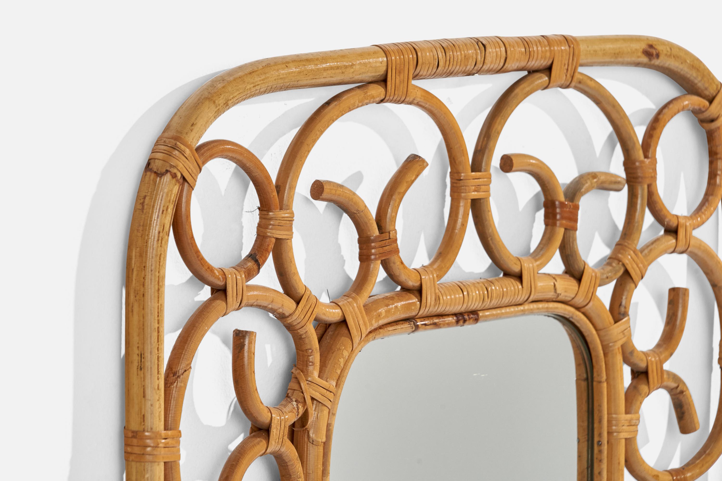 Italienischer Designer, Wandspiegel, Bambus, Rattan, Italien, 1960er Jahre im Zustand „Gut“ im Angebot in High Point, NC