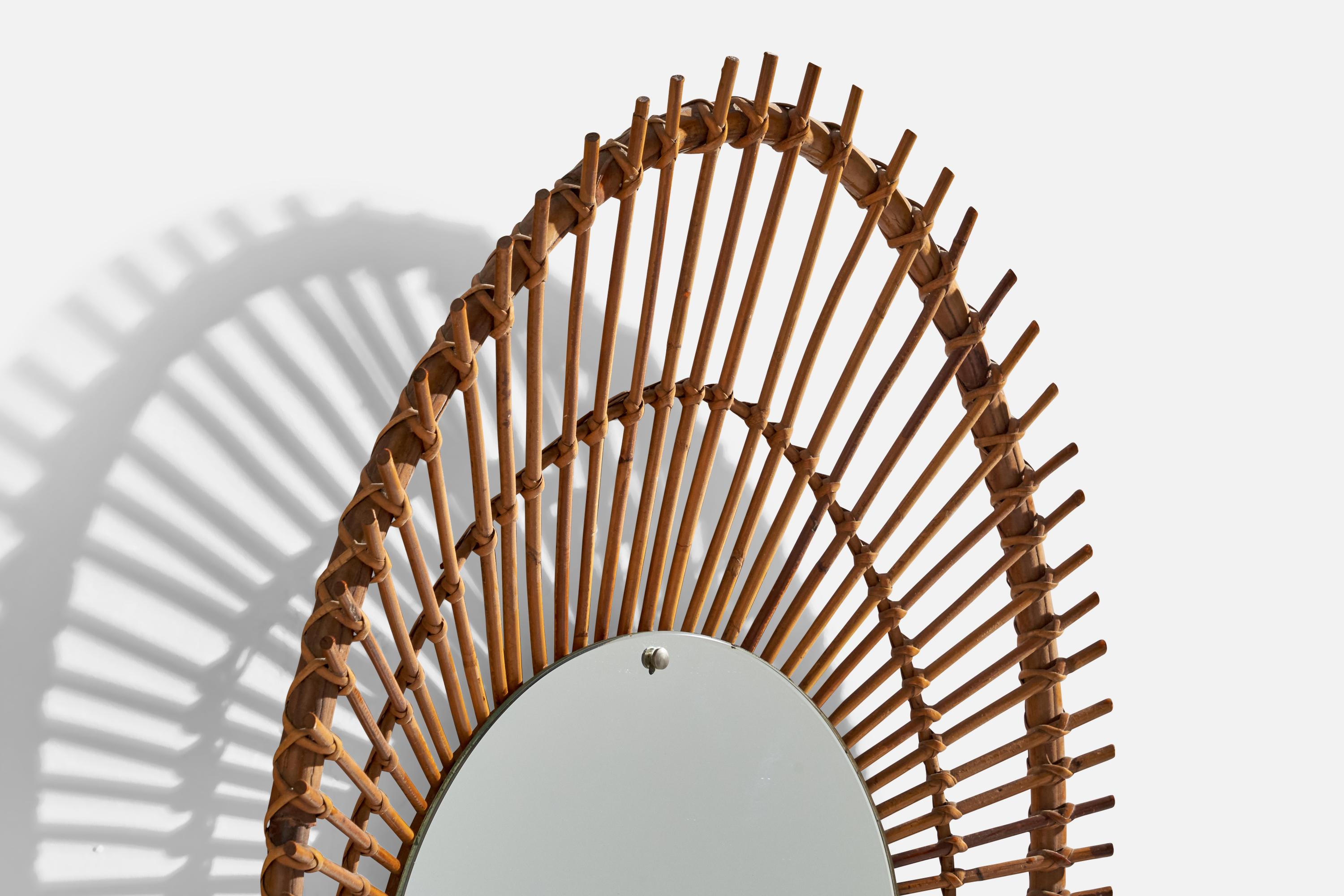 Milieu du XXe siècle Miroir mural de designer italien, bambou, rotin, Italie, années 1960 en vente