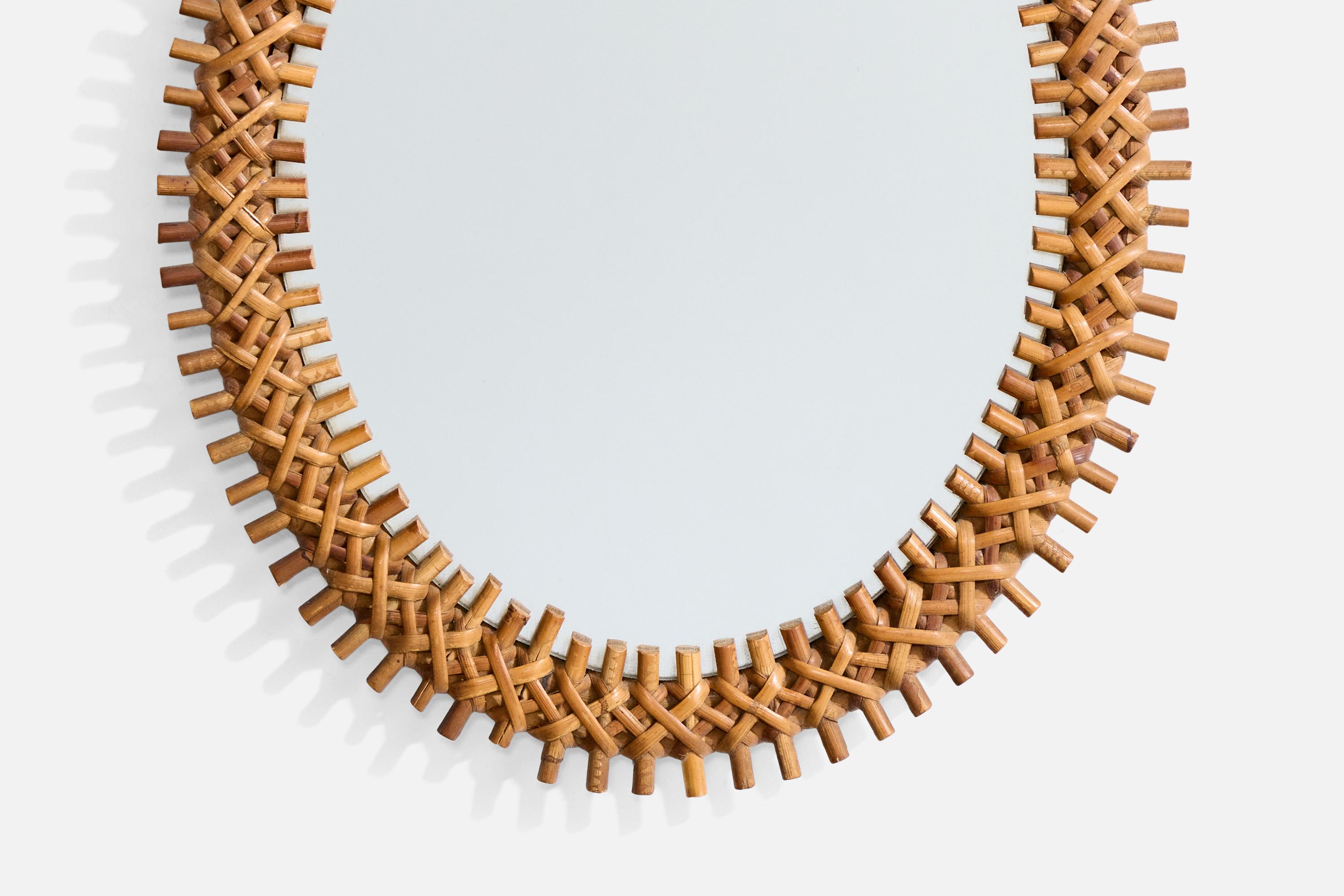 Metà XX secolo Specchio da parete di design italiano, bambù, rattan, Italia, anni '60 in vendita