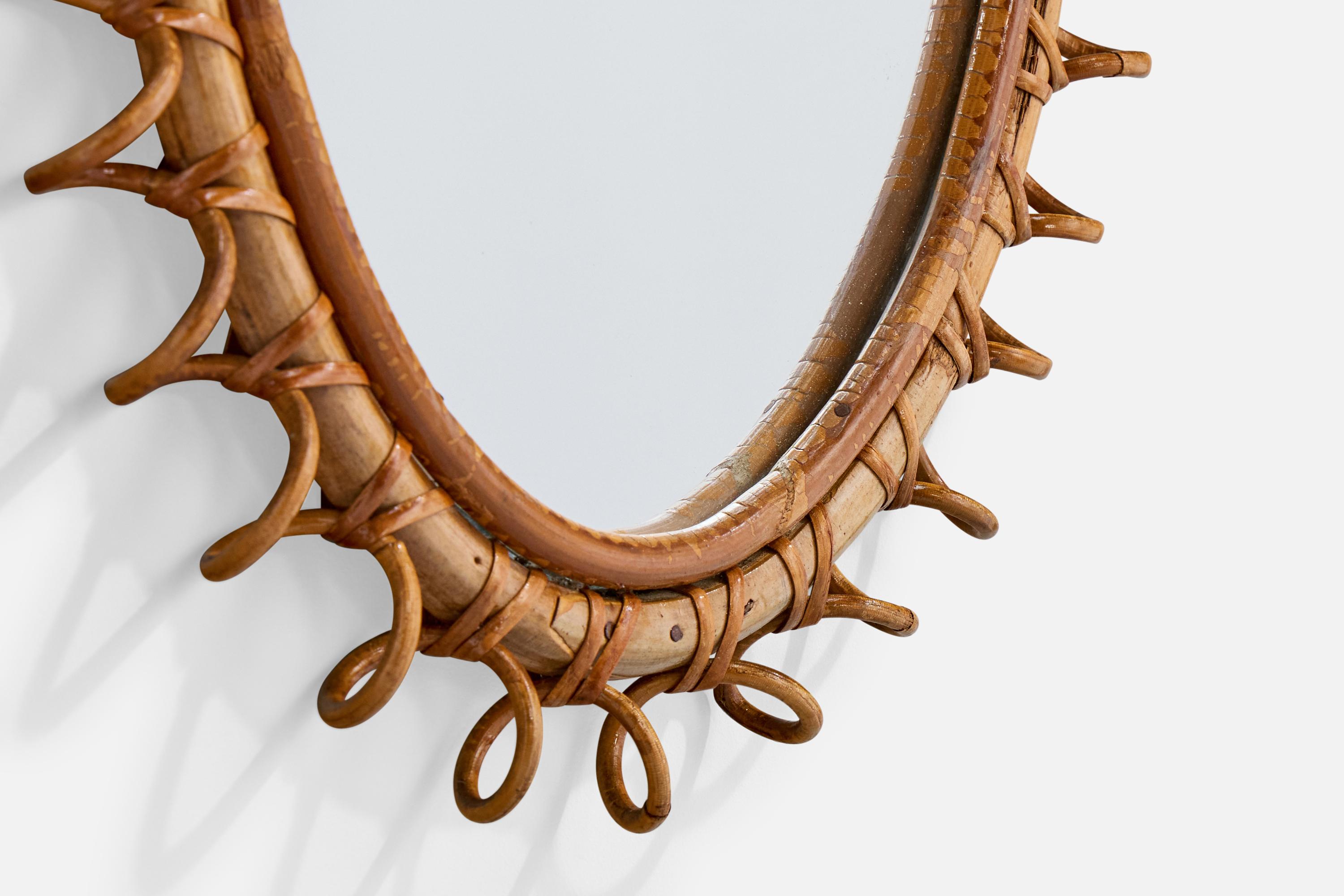 Diseñador italiano, espejo de pared, bambú, ratán, Italia, años 60 Bambú en venta