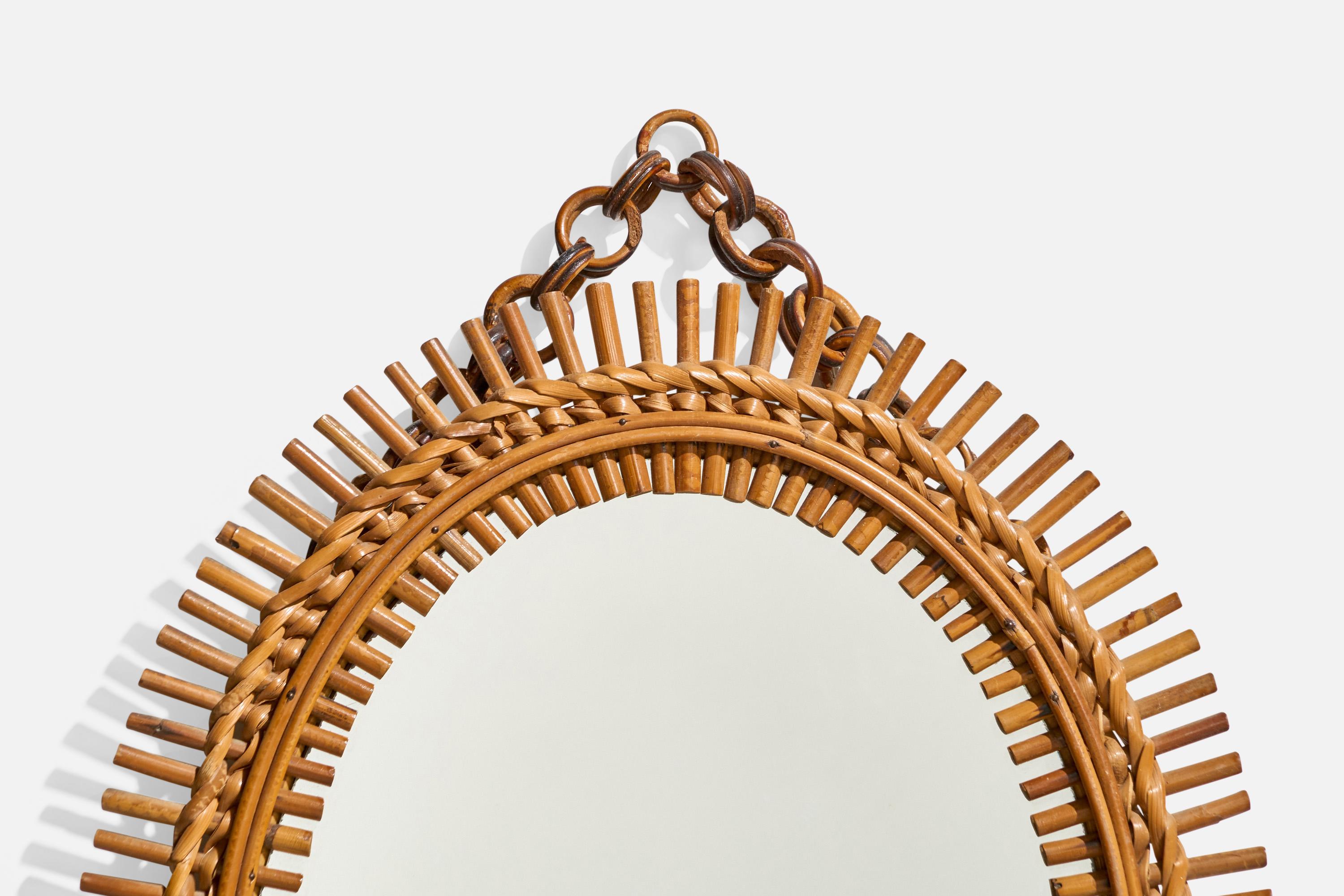 Specchio da parete di design italiano, bambù, rattan, vetro a specchio, Italia, anni '50 In condizioni buone in vendita a High Point, NC