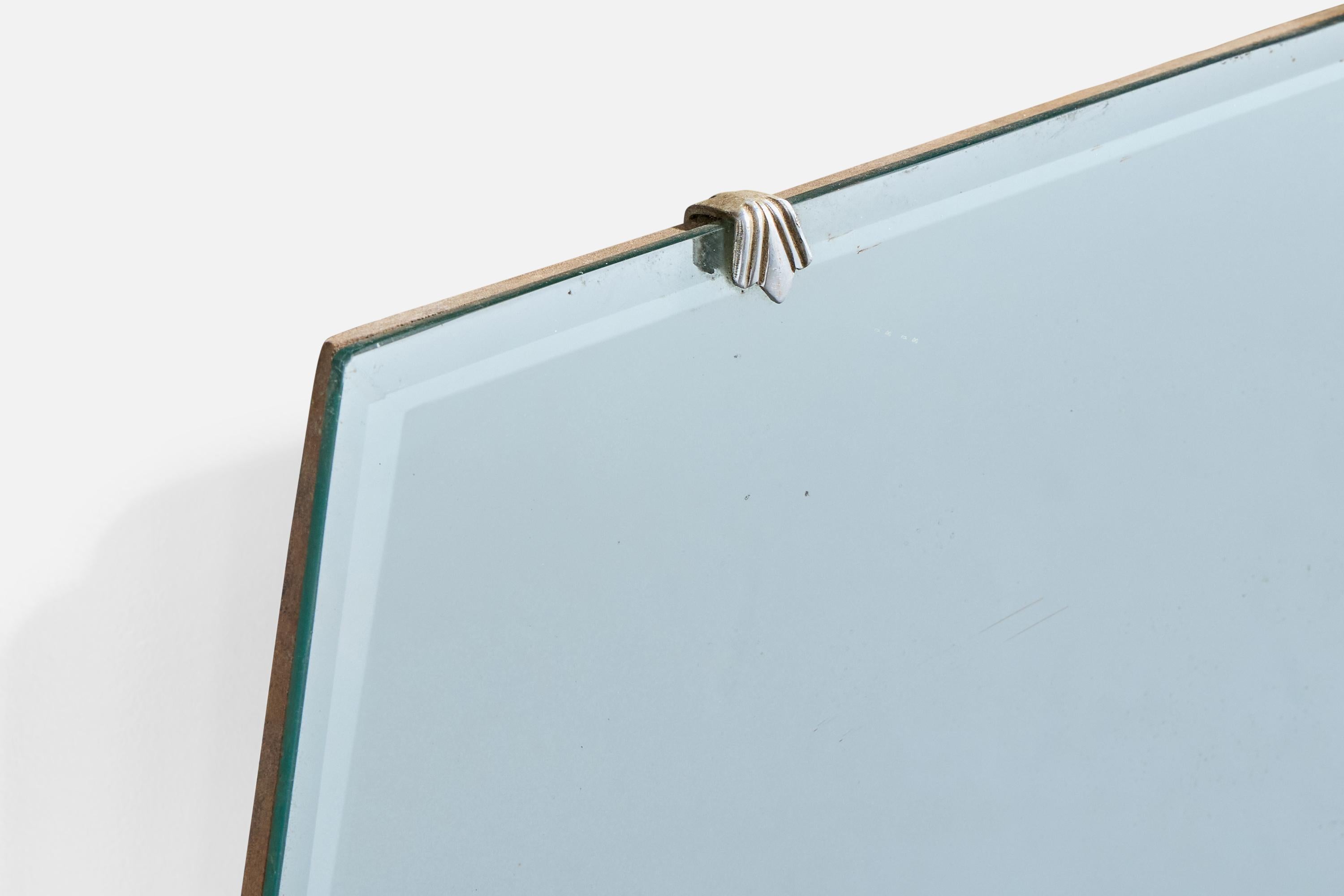 Specchio da parete di design italiano, ottone, metallo, Italia, anni '1930 In condizioni buone in vendita a High Point, NC